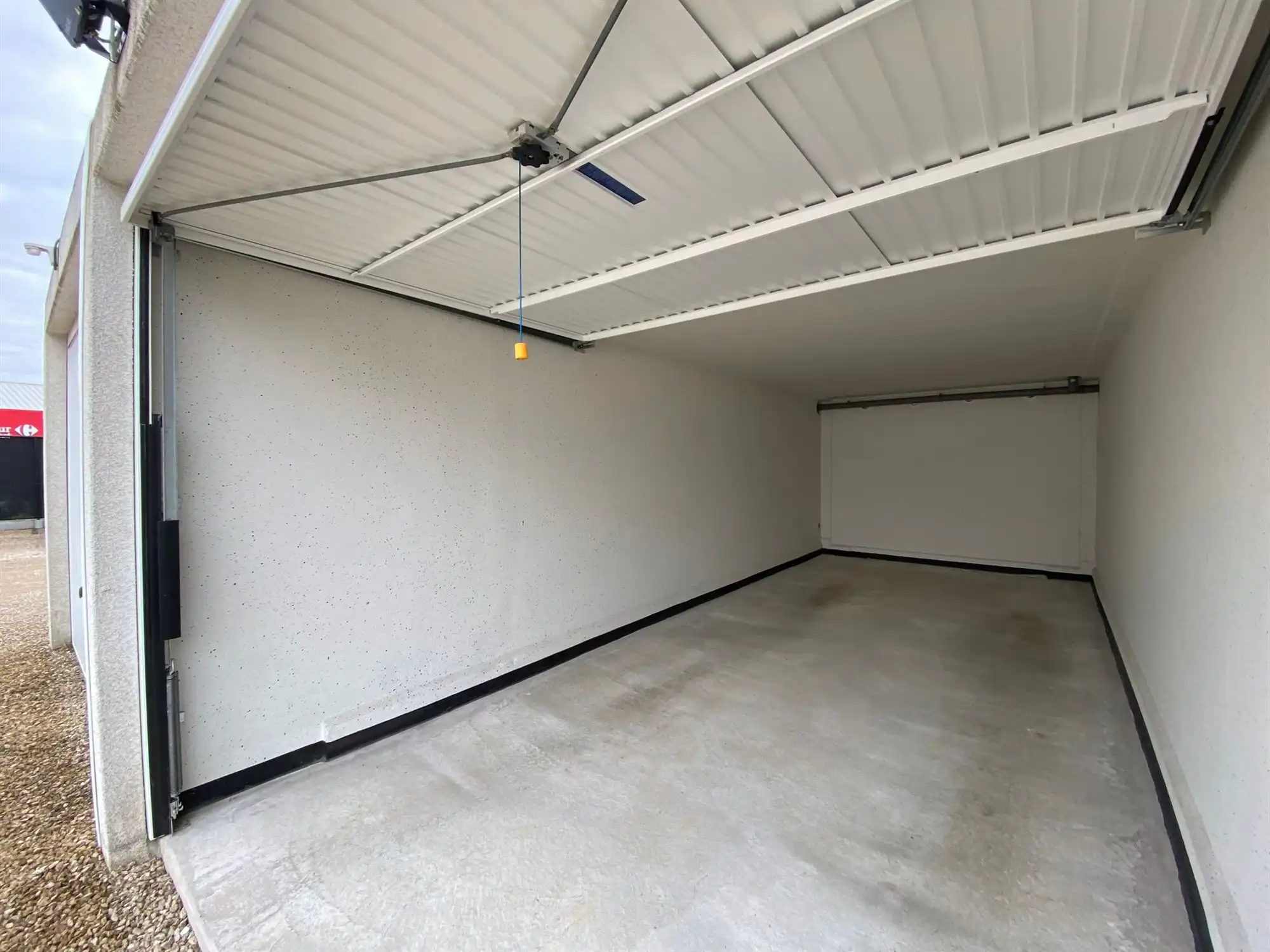 Tweeslaapkamer appartement met grote garagebox  foto 17
