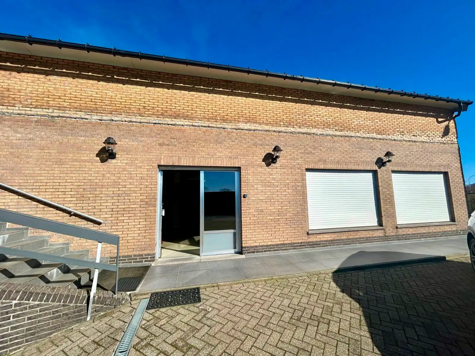 Praktisch magazijn op een uitstekend bereikbare locatie foto 14