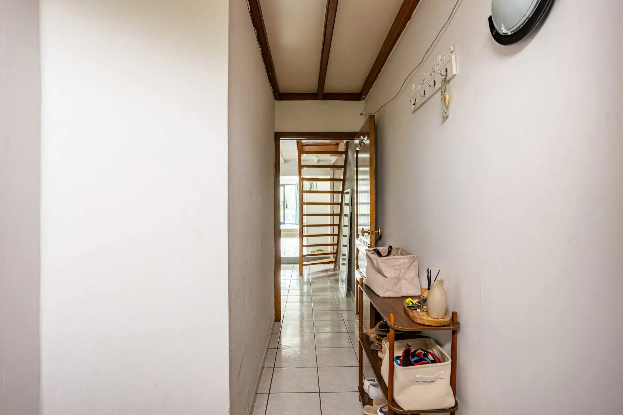 Knusse, instapklare woning met tuin net buiten het centrum! foto 2