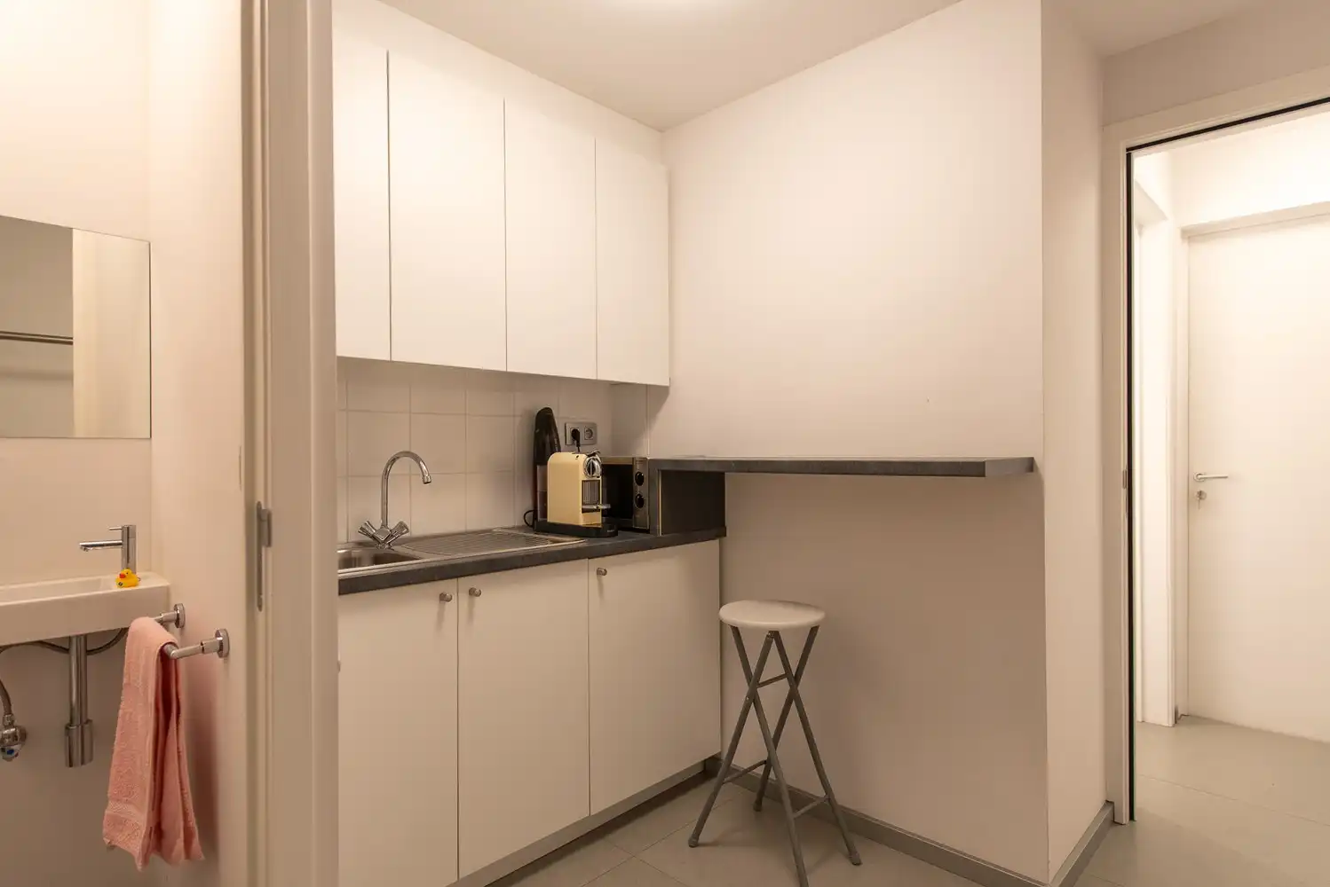 Handelspand in het Centrum van Genk foto 17