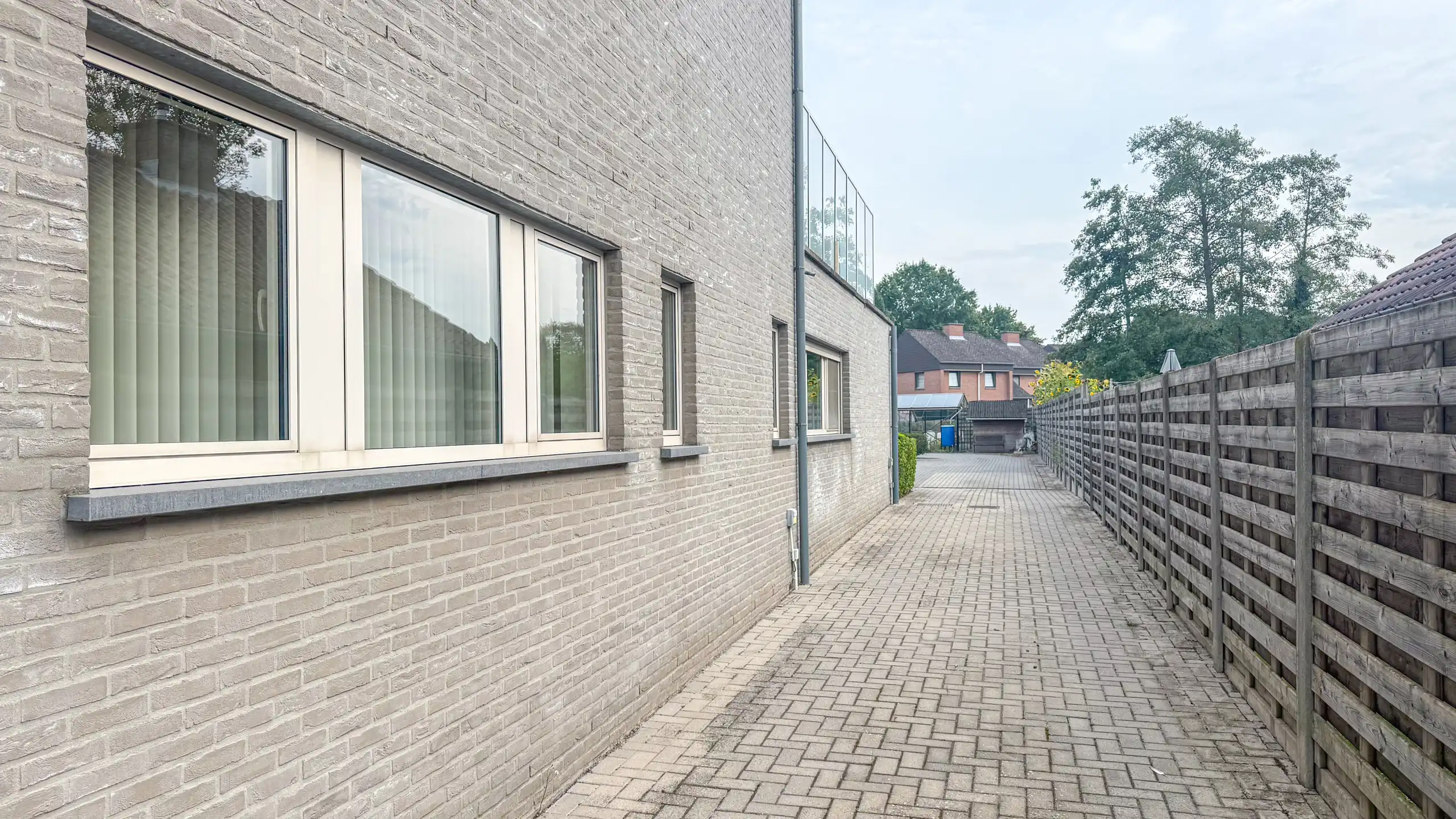 Veelzijdig investeringspand met 10 kamers, lift en kelder! foto 109