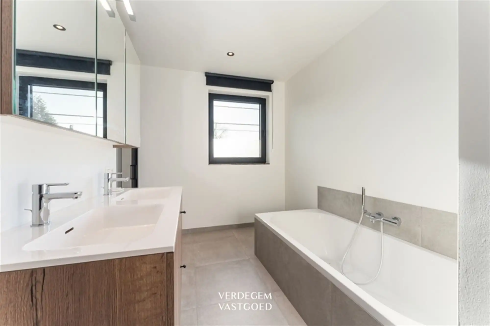 Knappe nieuwbouwwoning met 3 slaapkamers en weidse zichten foto 18