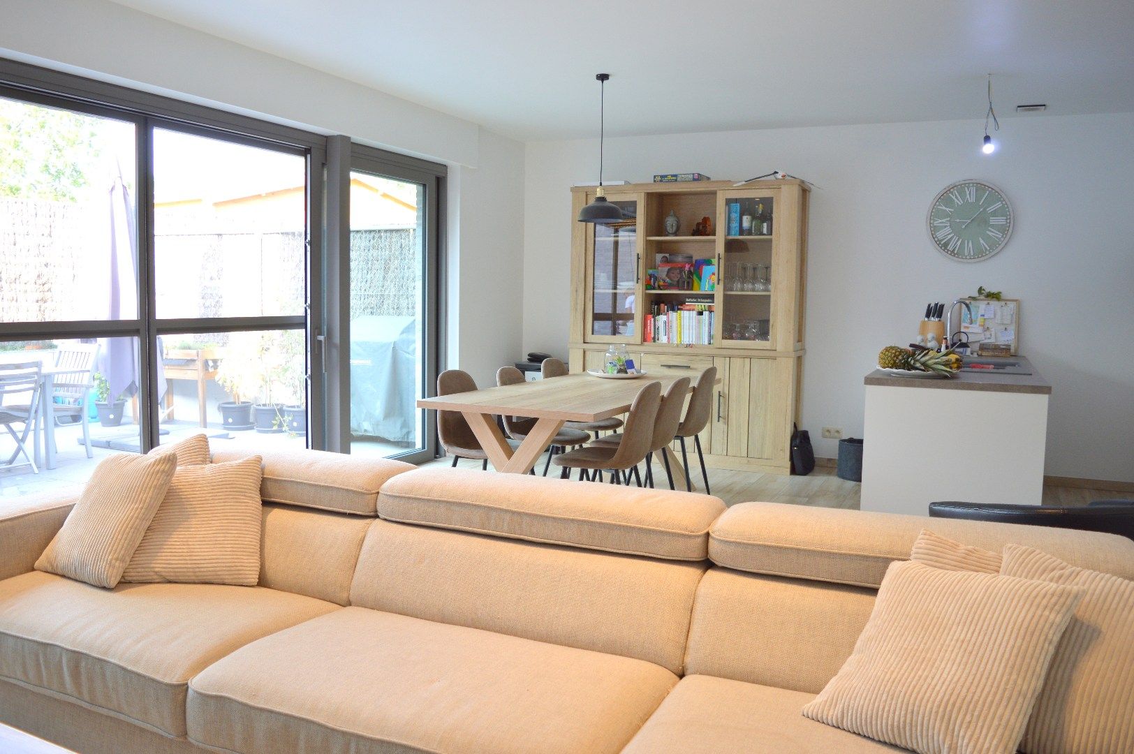 Instapklare woning met 3 ruime slaapkamers en enorm rustige ligging foto 3