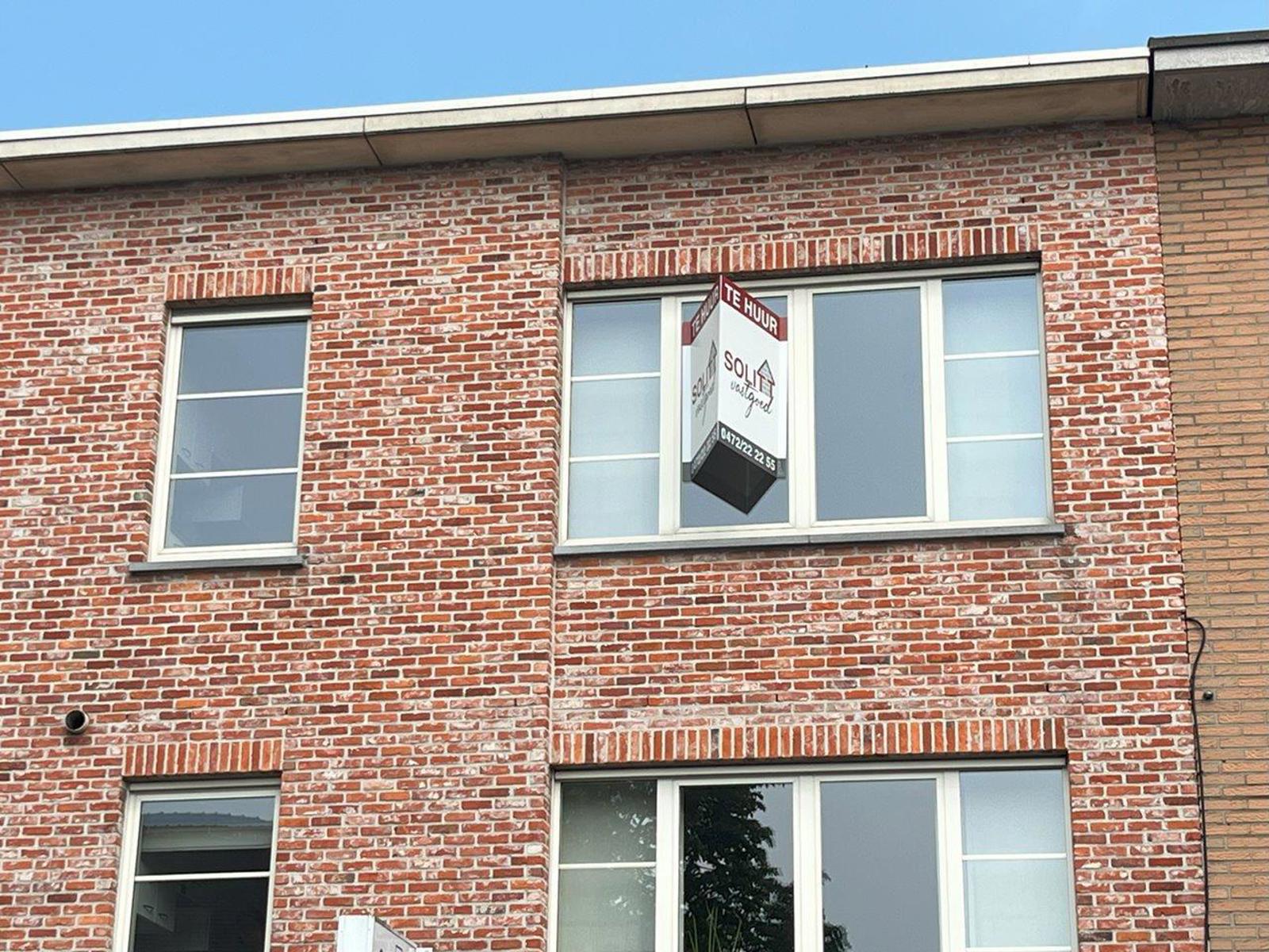 Ruim appartement in centrum Nijlen met o.a. 2 slpks en lift foto 2