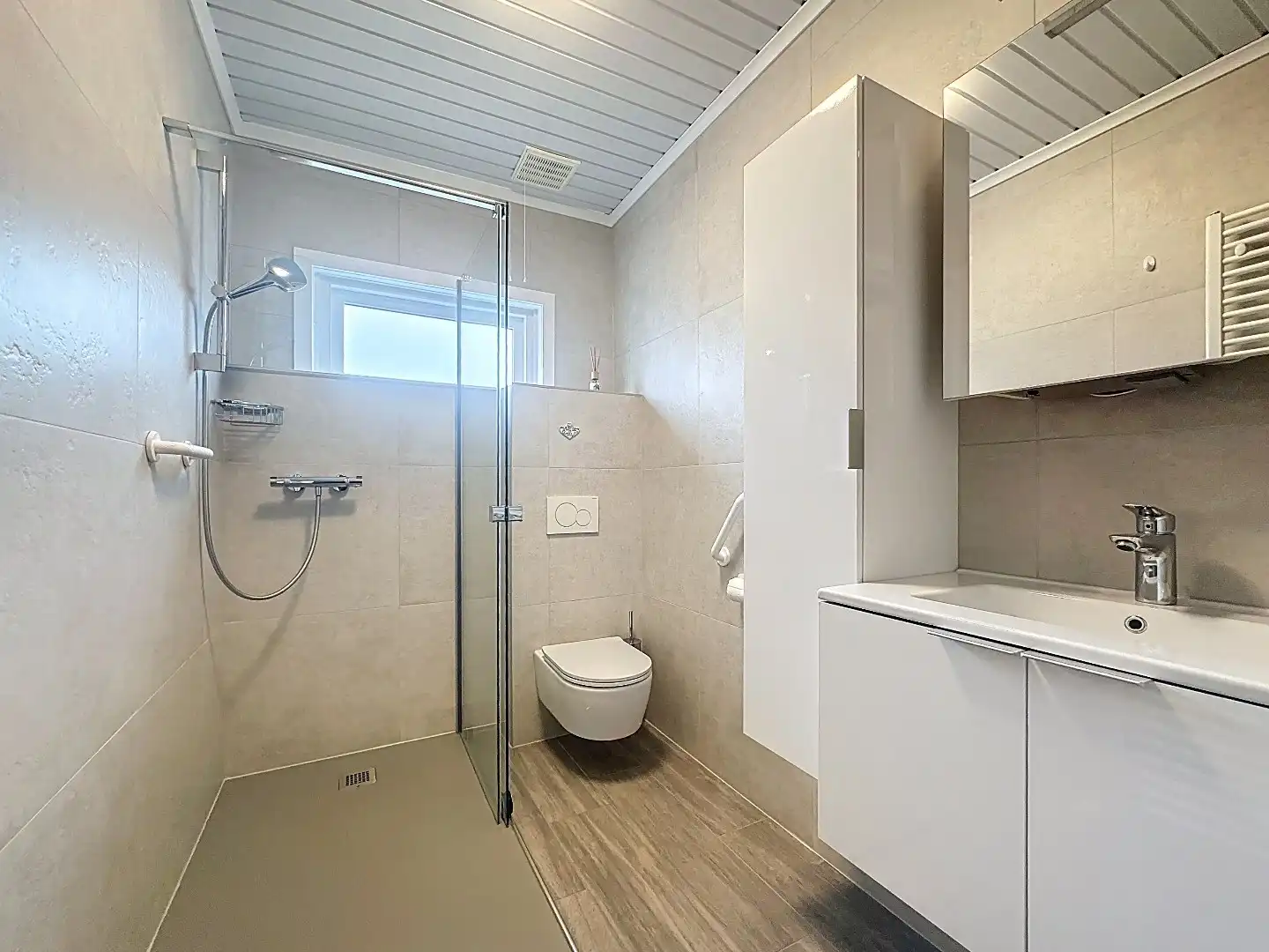 Recente mansarde met garage foto 19