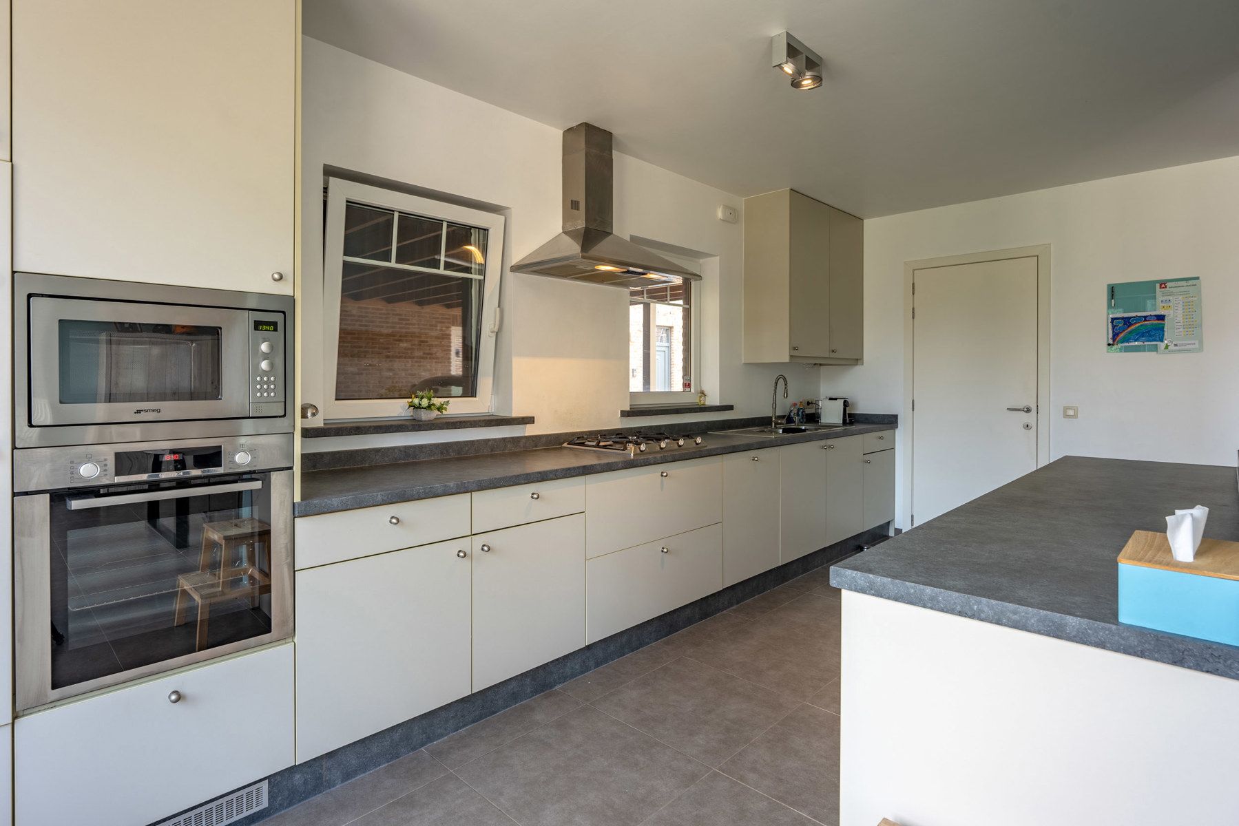 Instapklare woning met 5 slaapkamers te Berendrecht foto 6