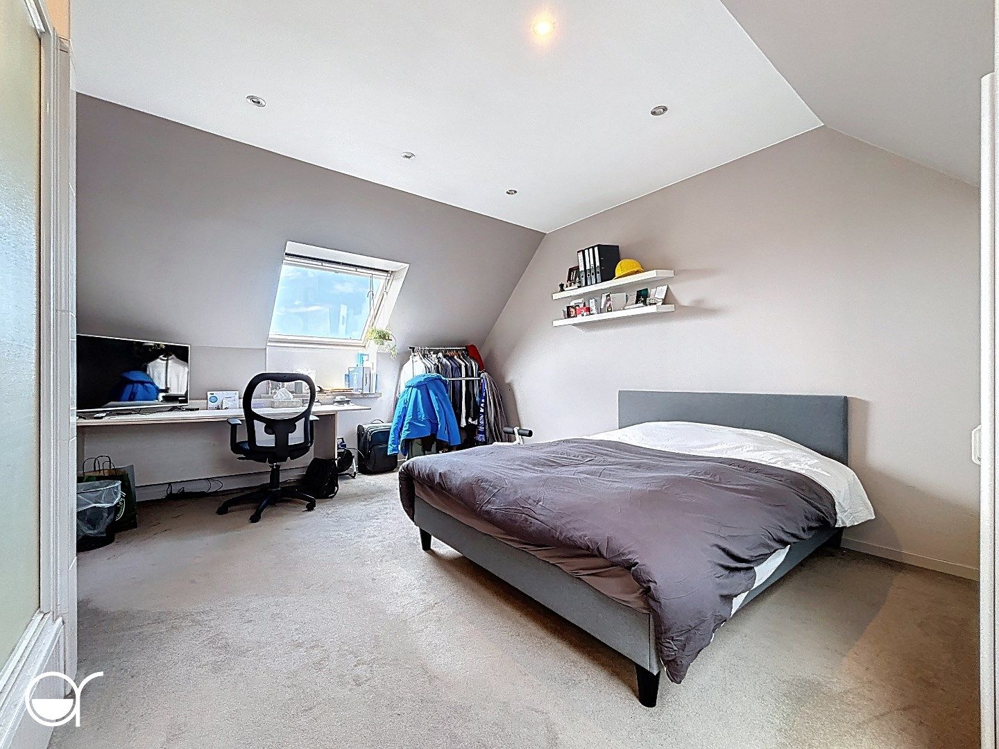 Meergezinswoning met 2 appartementen en kantoorruimte foto 20