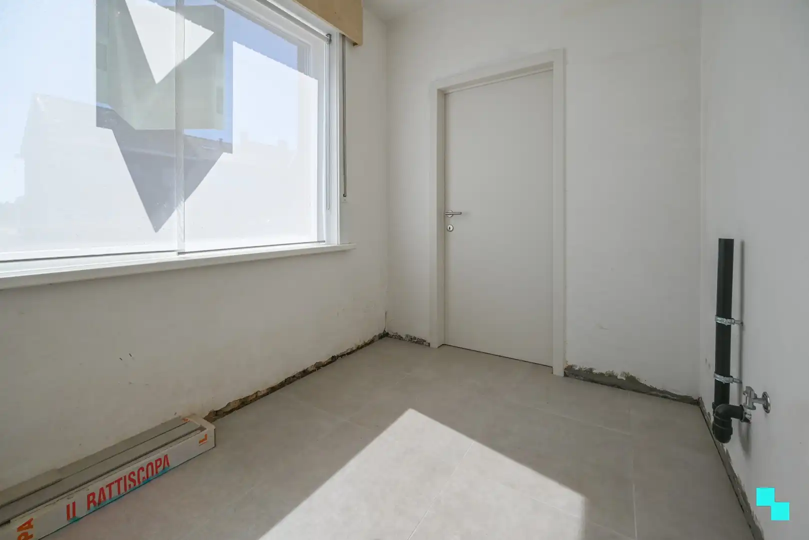 Gerenoveerde 2-slaapkamerwoning in Ingelmunster foto 16