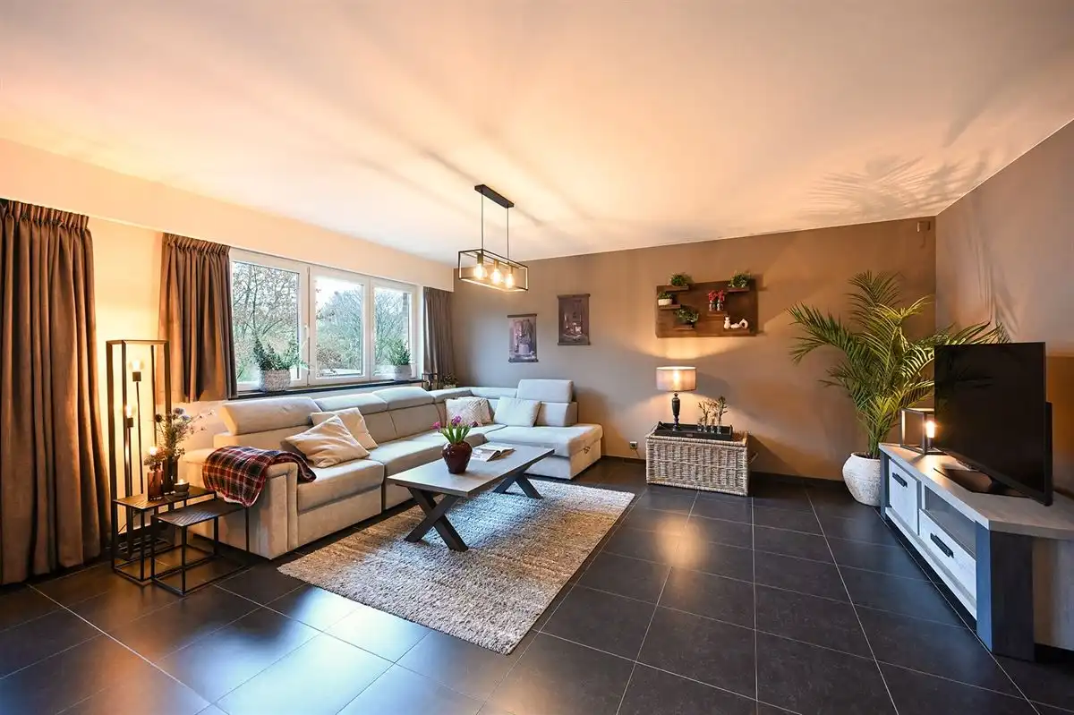 Ruim appartement met groot terras  foto 4