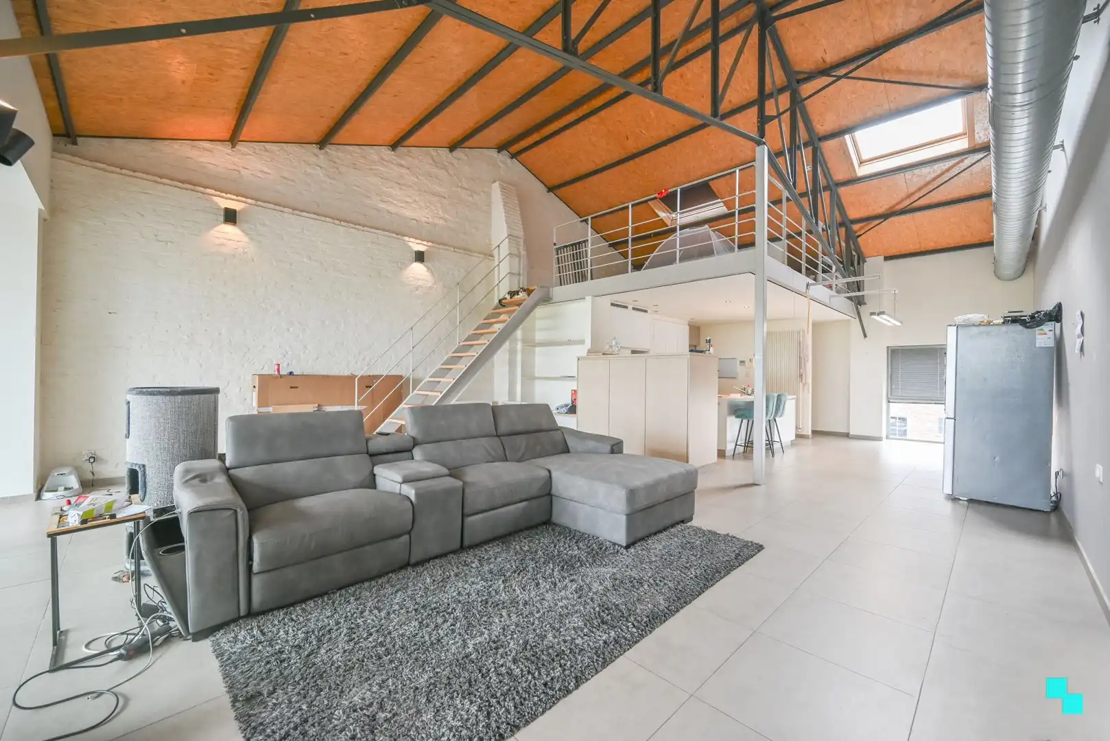 Verrassend ruim duplex appartement in Ooigem foto 2