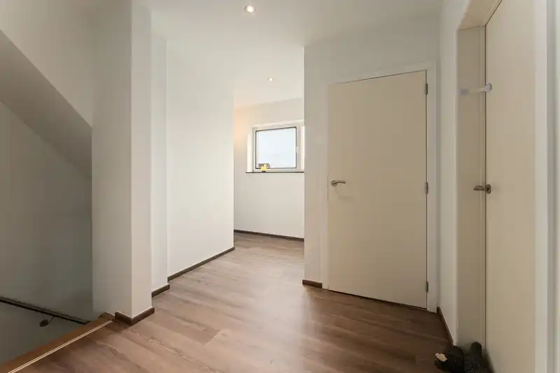 Instapklare halfopen bebouwing met zonnige tuin in Bentille foto 8