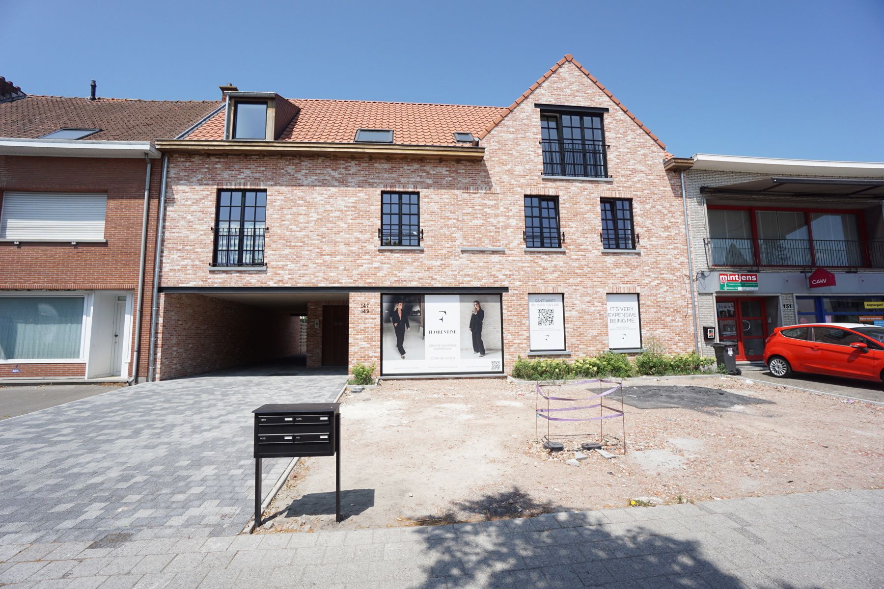 Ruim nieuw app. met 2 slpk. en groot terras op toplocatie! foto {{pictureIndex}}