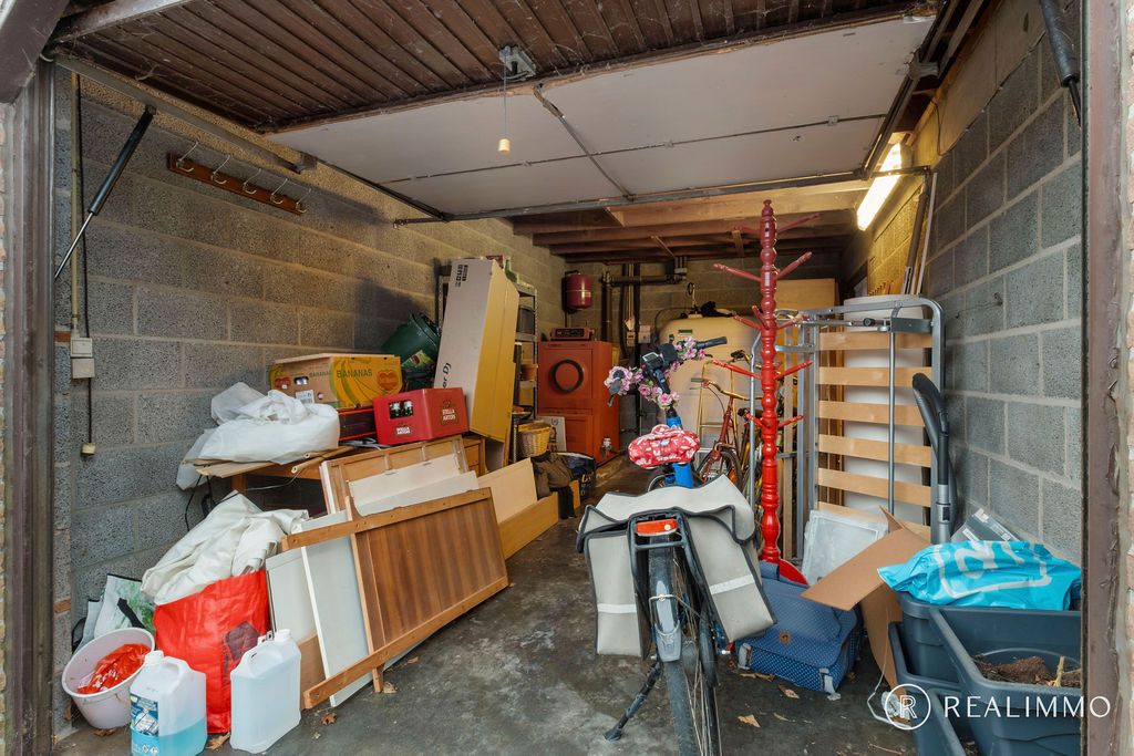 Ruime, lichtrijke woonst met 3 slaapkamers en garage foto 19