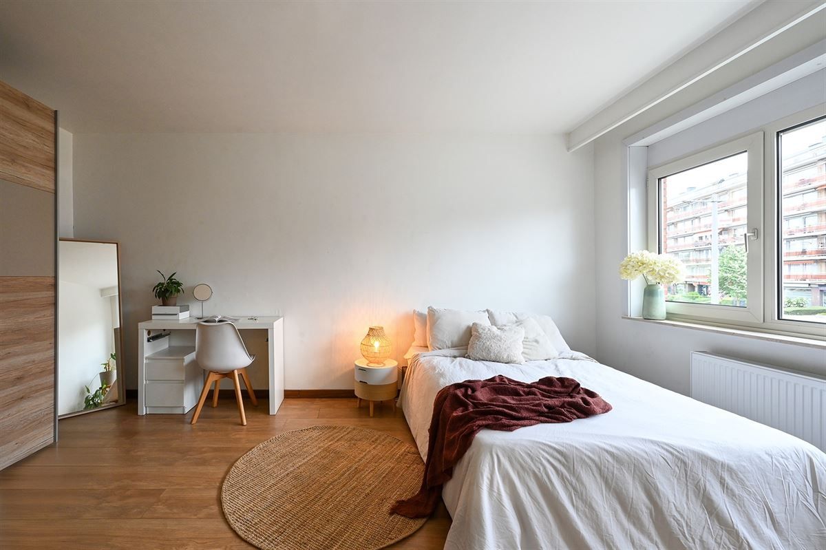 Hoekappartement met veel lichtinval en inpandige garage  foto 15
