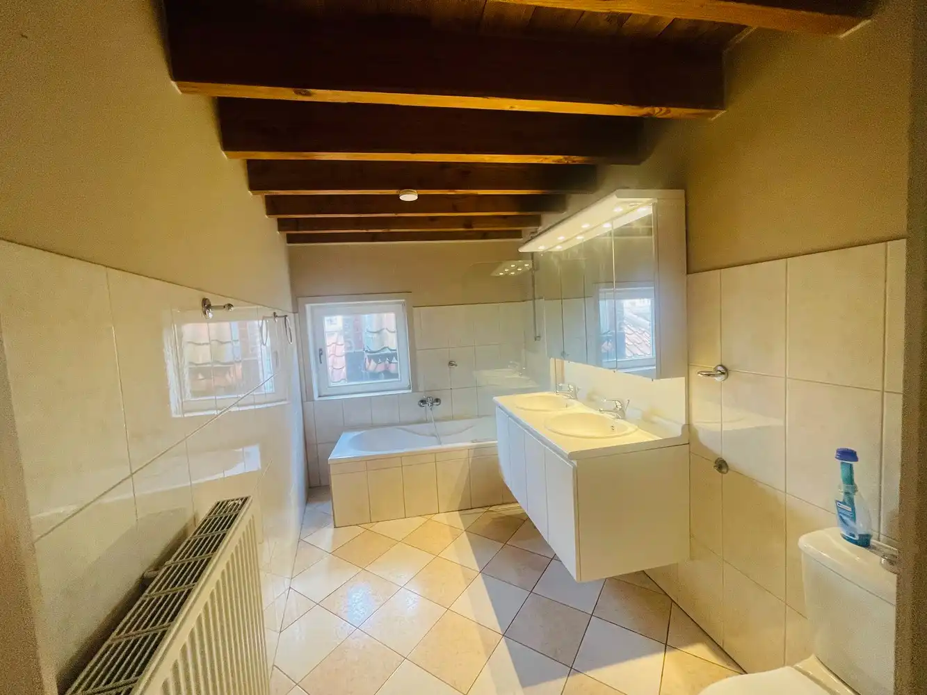 Brugge, aan de SINT-ANNAREI ,  PRACHTIG&nbsp; APPARTEMENT in een herenhuis  Living 60 m² met  mezzanine van 50m² + 2 Slaapkamers, foto 11