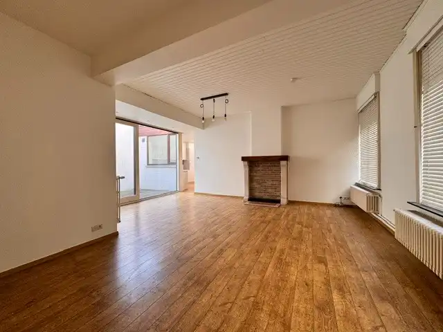RUIME WONING met GARAGE te BRUGGE foto 4