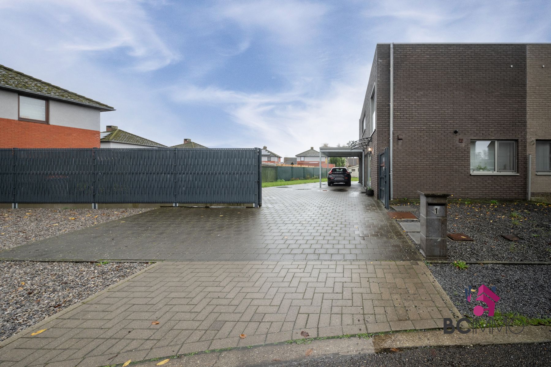 Ruime en instapklare woning in Oudsbergen foto {{pictureIndex}}