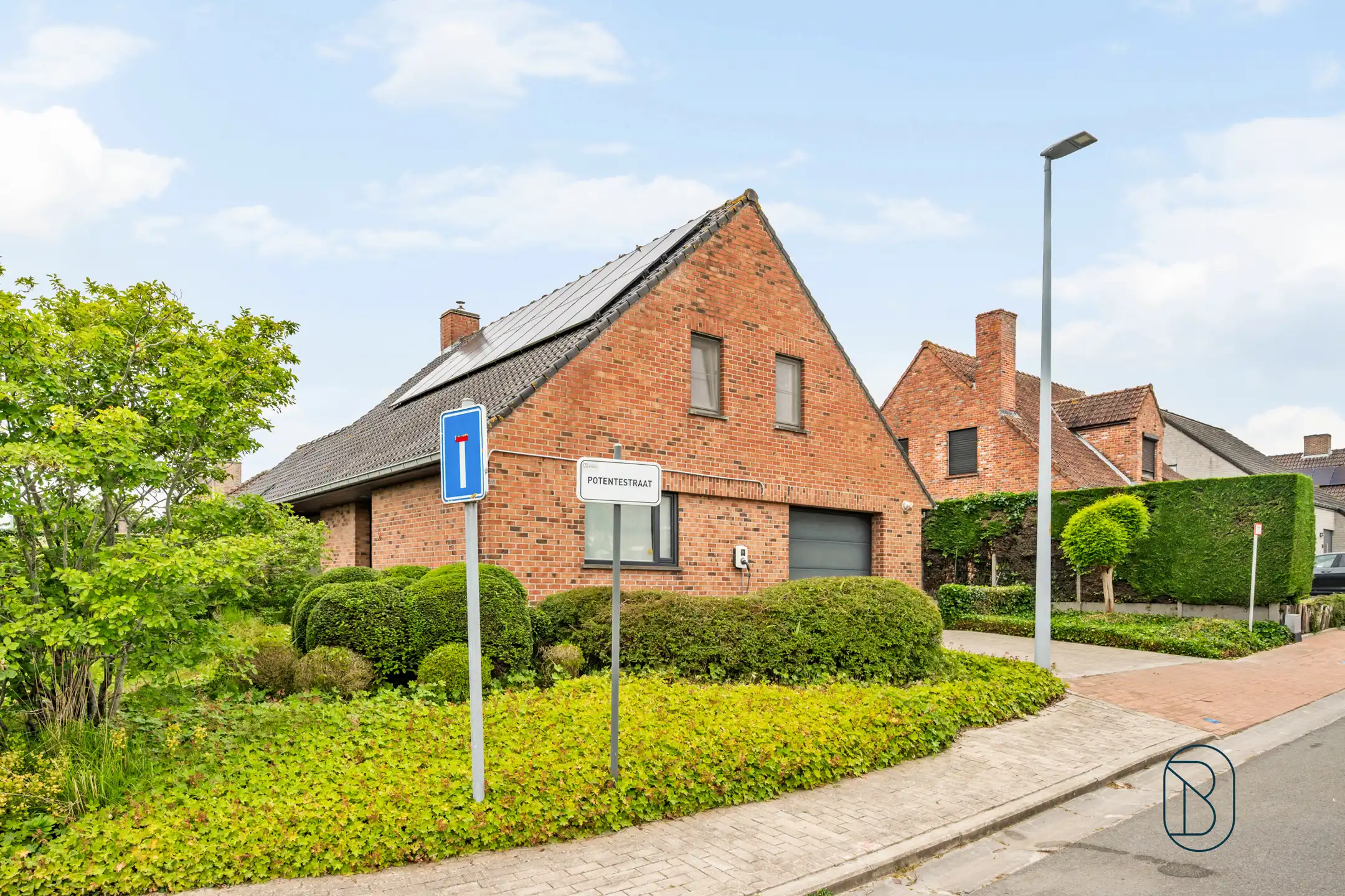 Rustig gelegen villa met 3 SLK, garage en zuidgerichte tuin foto 4