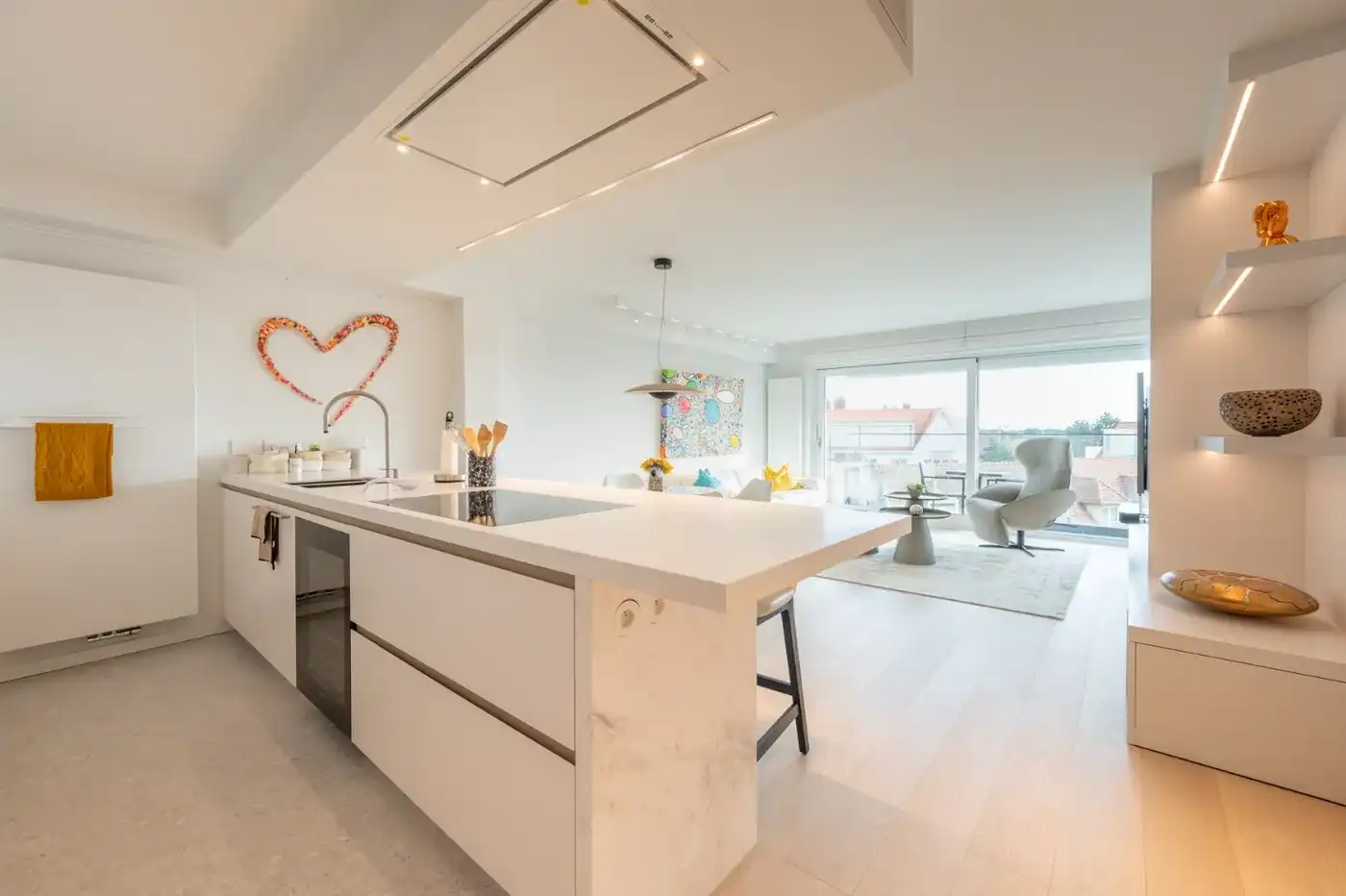 Toplocatie in het Zoute: gerenoveerd appartement met mooi terras en open zicht  foto 9