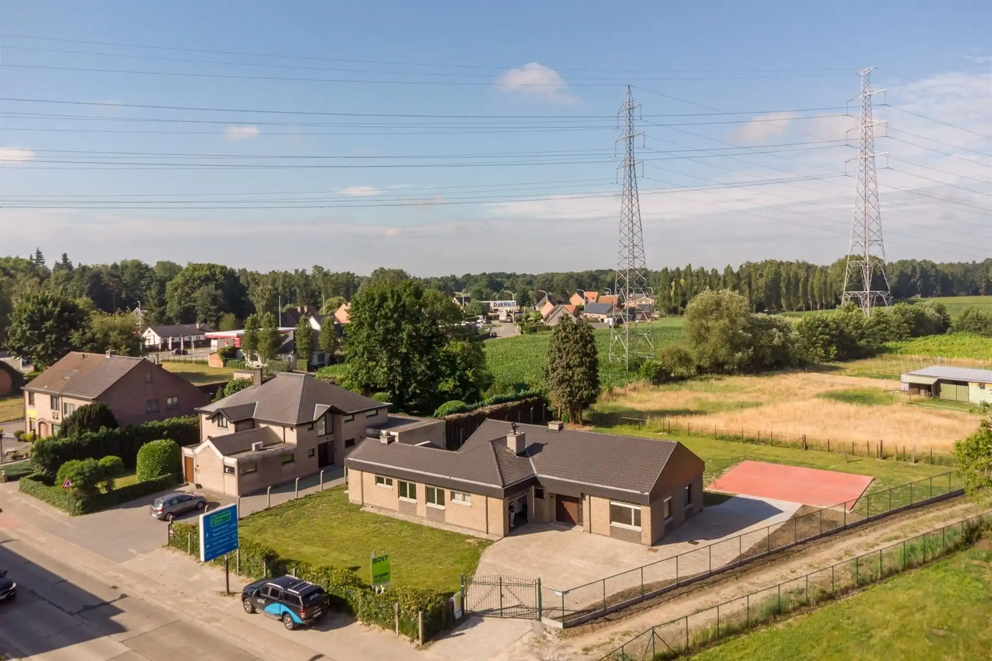 Bungalow op perceel van ca 1824m² in het groen foto 33