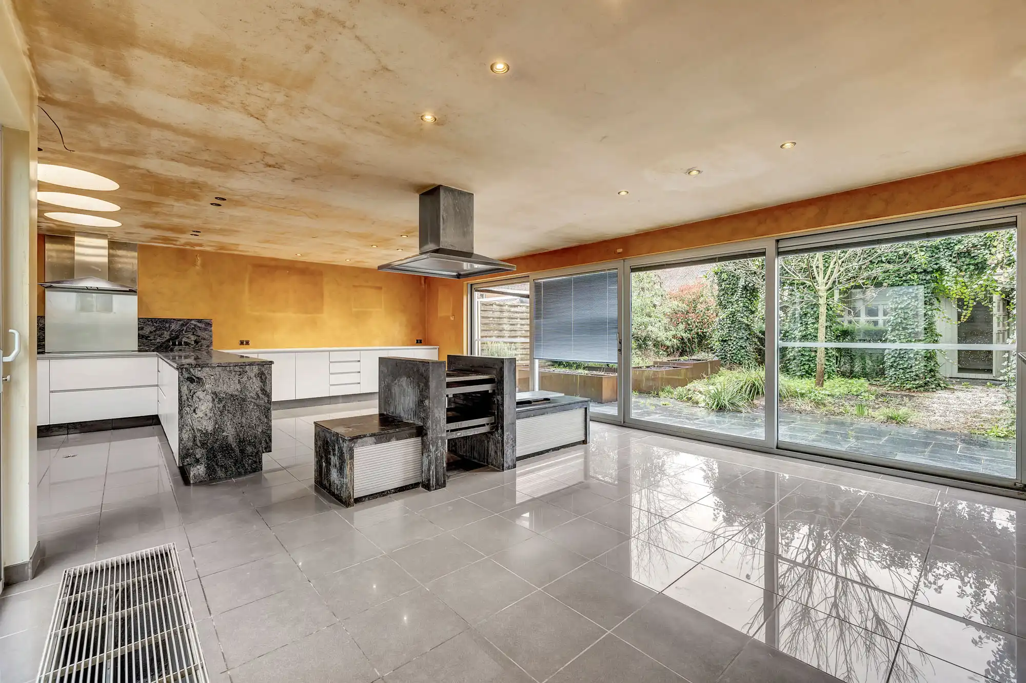 Unieke architectenwoning vlakbij het centrum van Roeselare foto 4