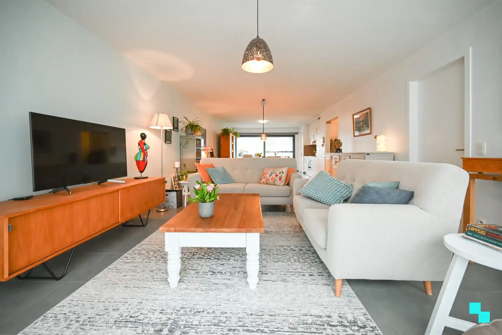 Lichtrijk tweeslaapkamer appartement te hartje Izegem foto 5