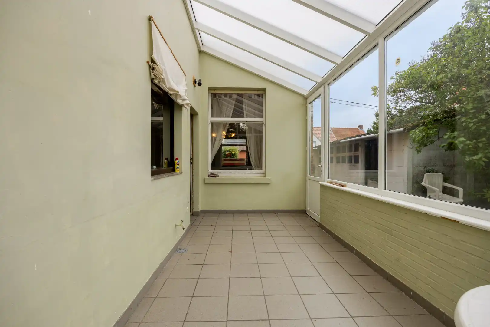 Te renoveren woning met 2 slpks op een perceel van 827 m² !  foto 11