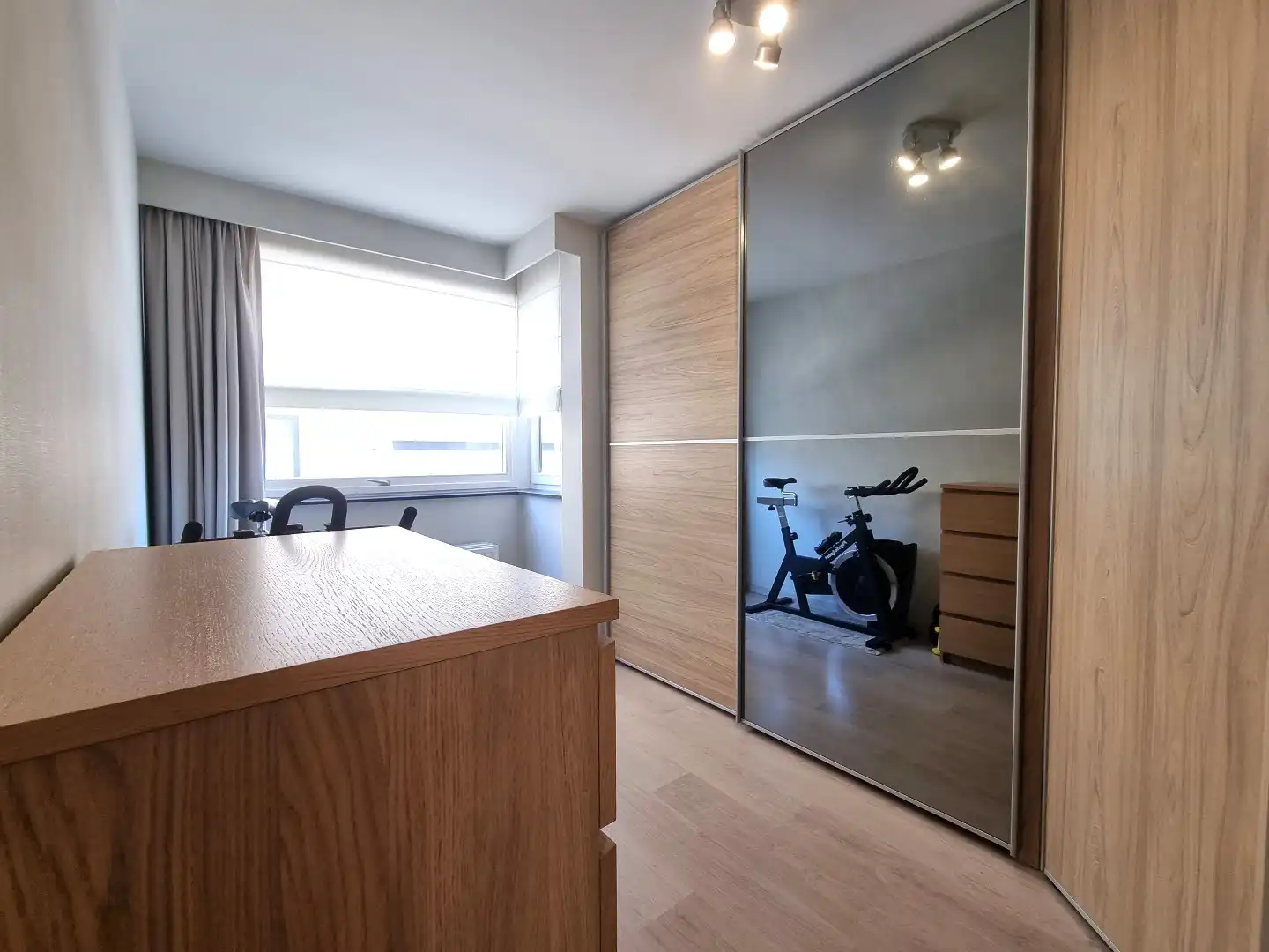 Aangenaam, zeer lichtrijk hoekappartement met open zichten - Heist foto 13