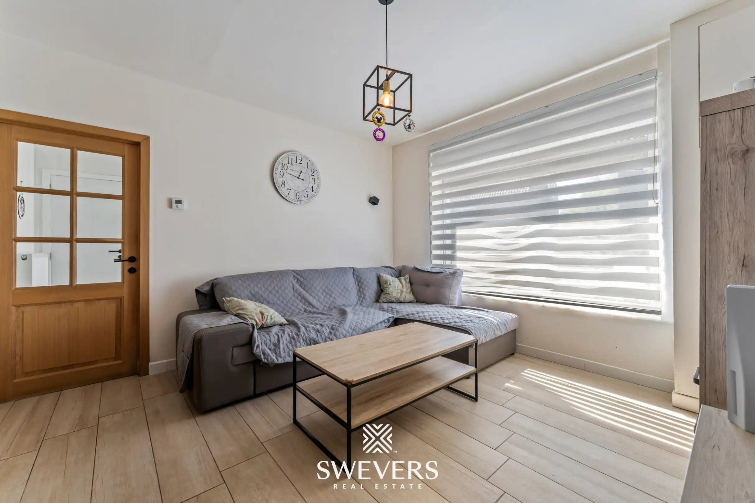 Instapklare, volledig gerenoveerde rijwoning met 3 slaapkamers en ruime tuin in Wellen foto 3