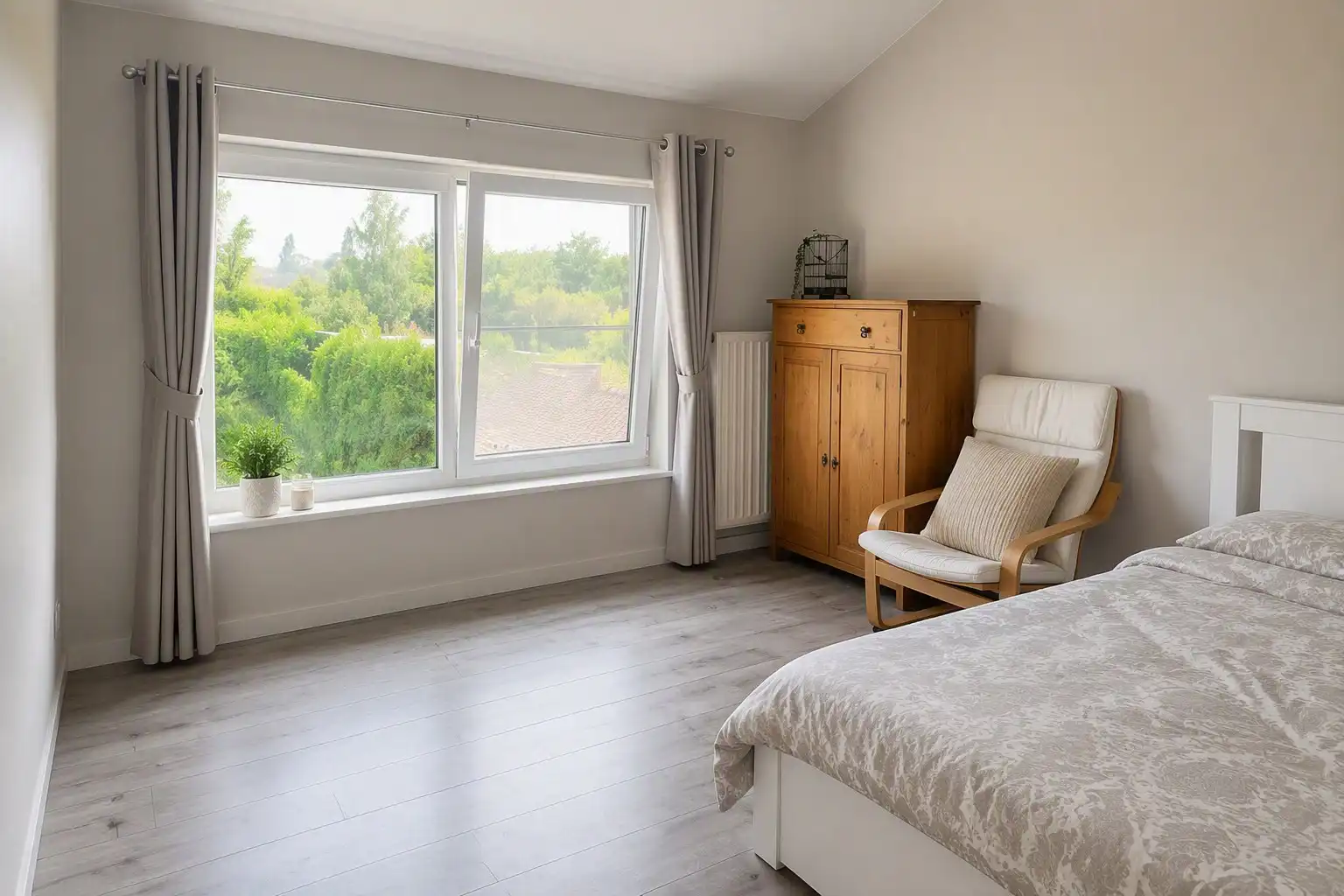 Woning te huur met 3 slaapkamers, terras, tuin en tuinhuis foto 13