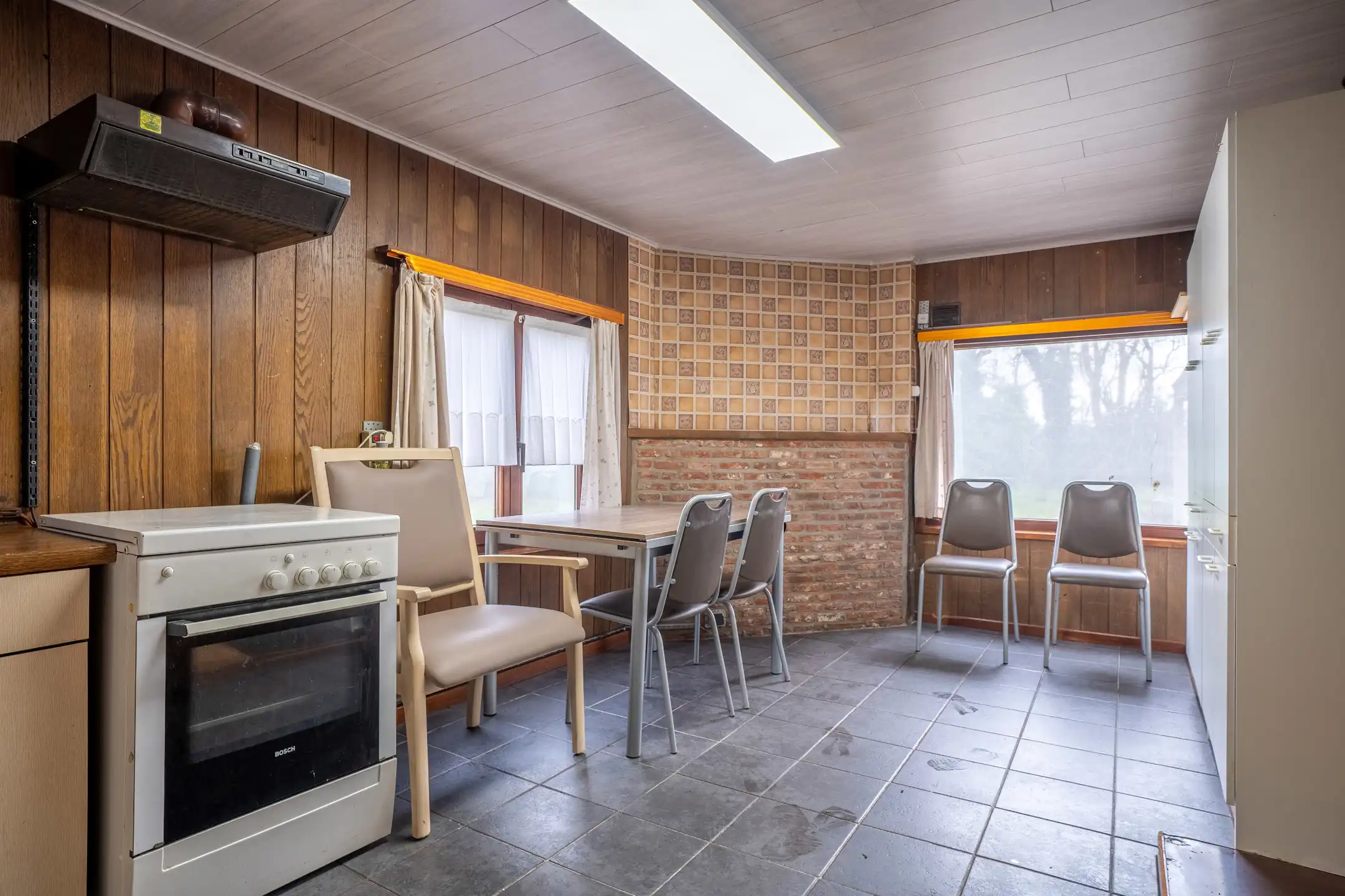 Te renoveren woning met 2 slpks op prachtig perceel van 3.551m² foto 8
