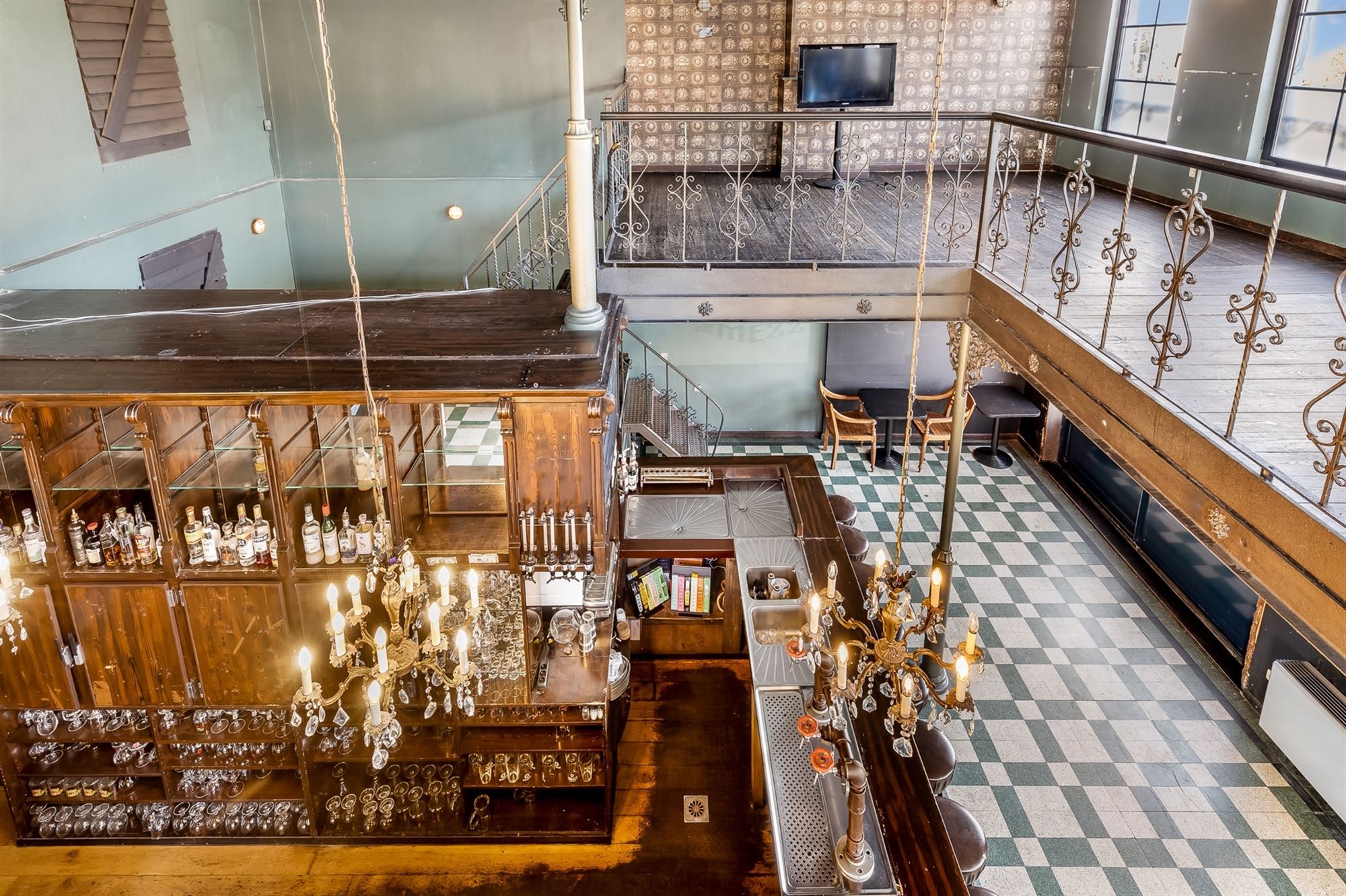 TE RENOVEREN HORECAZAAK MET POTENTIEEL, ZEER GOED GELEGEN IN HET CENTRUM VAN LEOPOLDSBURG foto 20