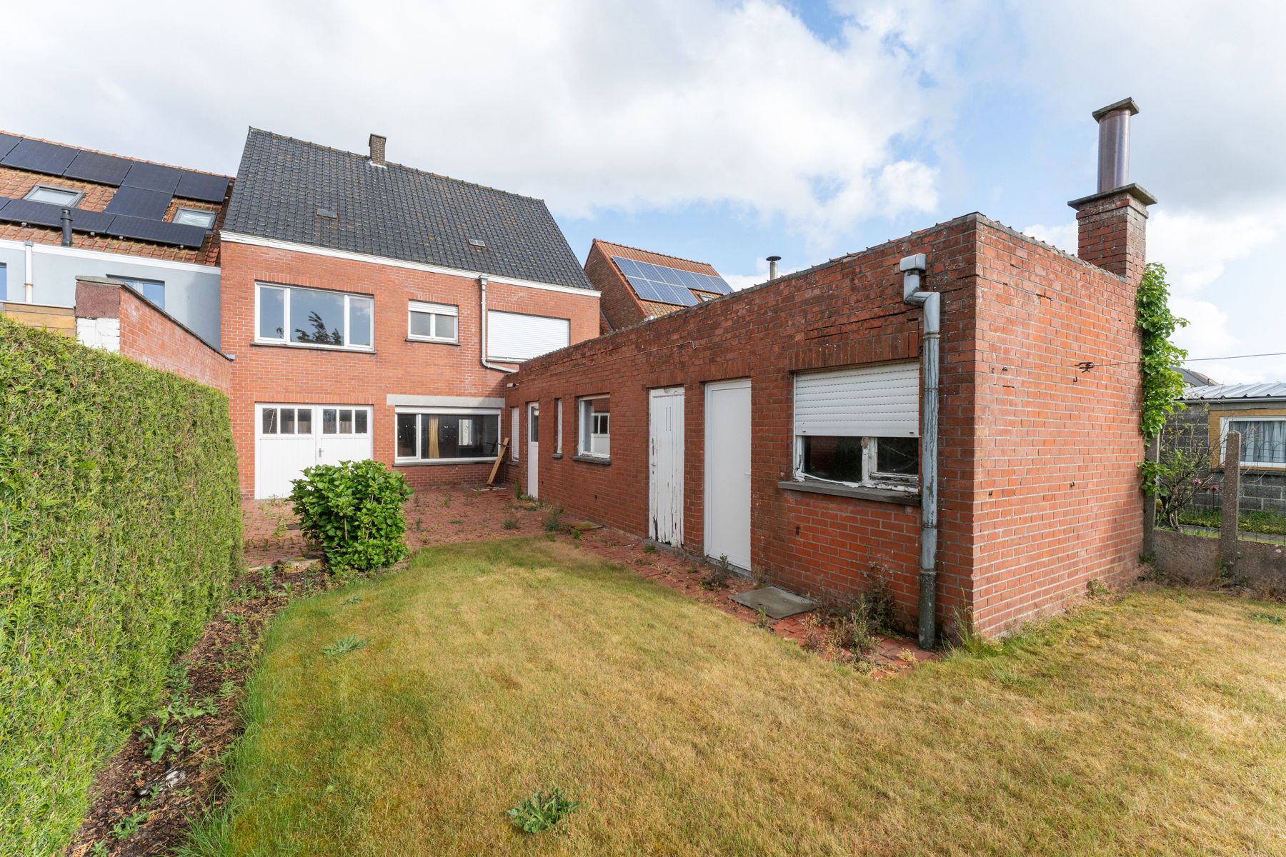 Te renoveren woning met 4 slaapkamers en garage op 432 m² foto 20