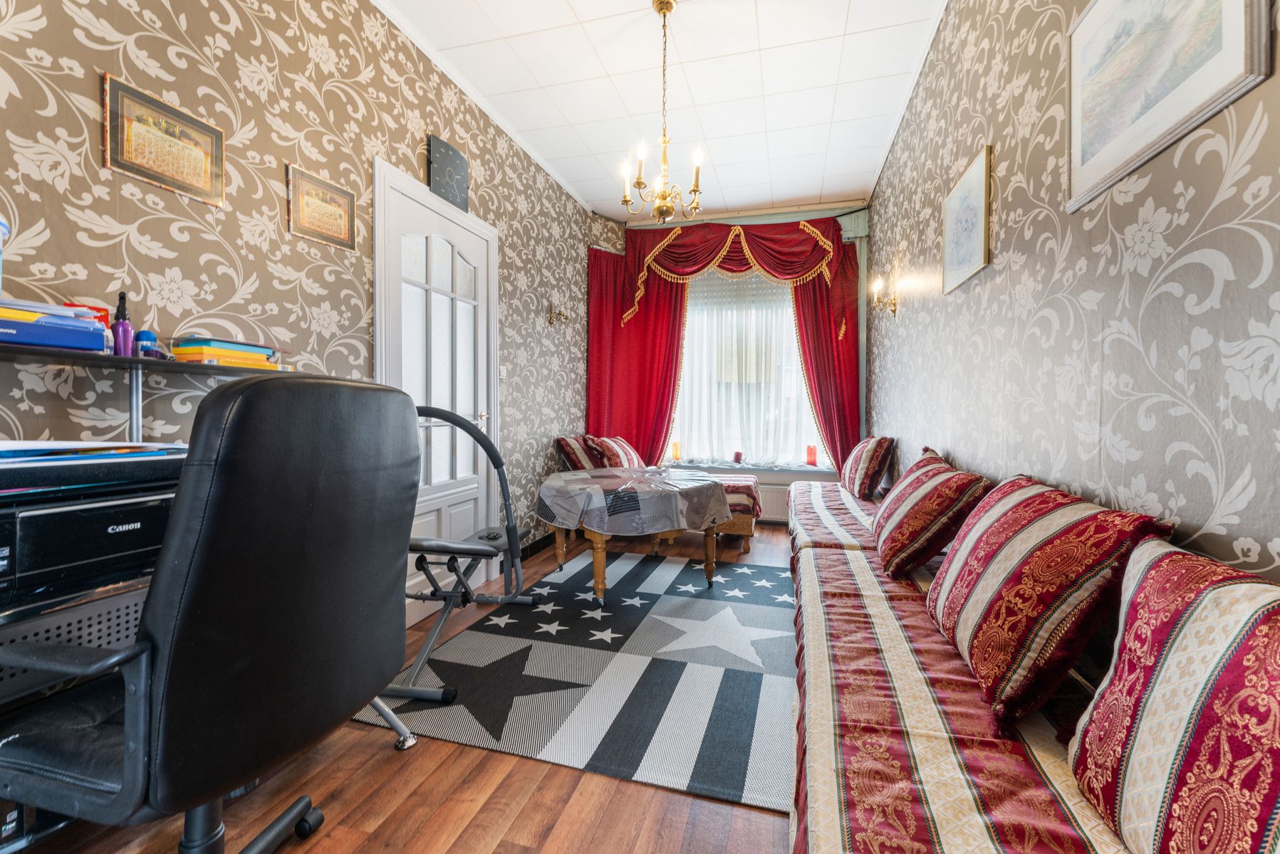 Vernieuwde woning,  gelegen te Roeselare met tuin en garage  foto 9