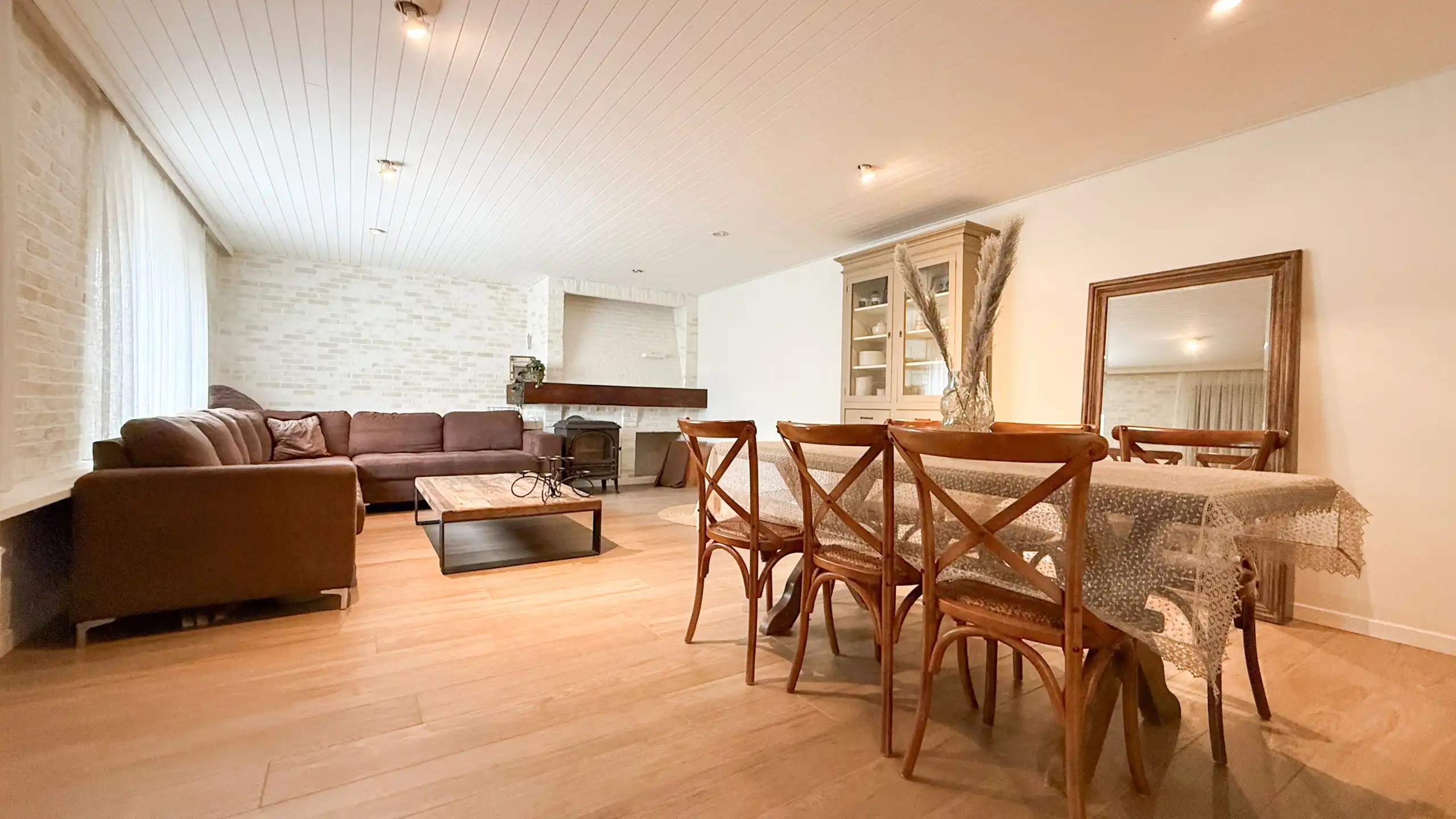 Instapklare open bebouwing met 4 slpk en 2 leefruimtes! foto 13