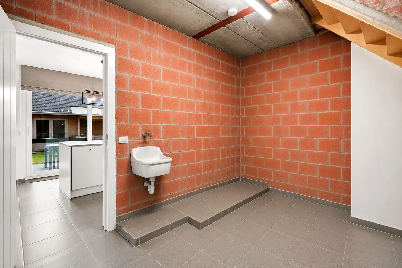 Modern wooncomfort in een instapklare woning met 4 slaapkamers! foto 21