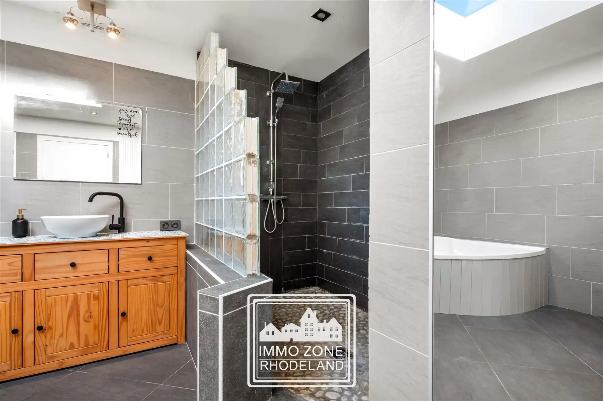 Sublieme instapklare woning met 3 slpks en diepe groene tuin foto 17