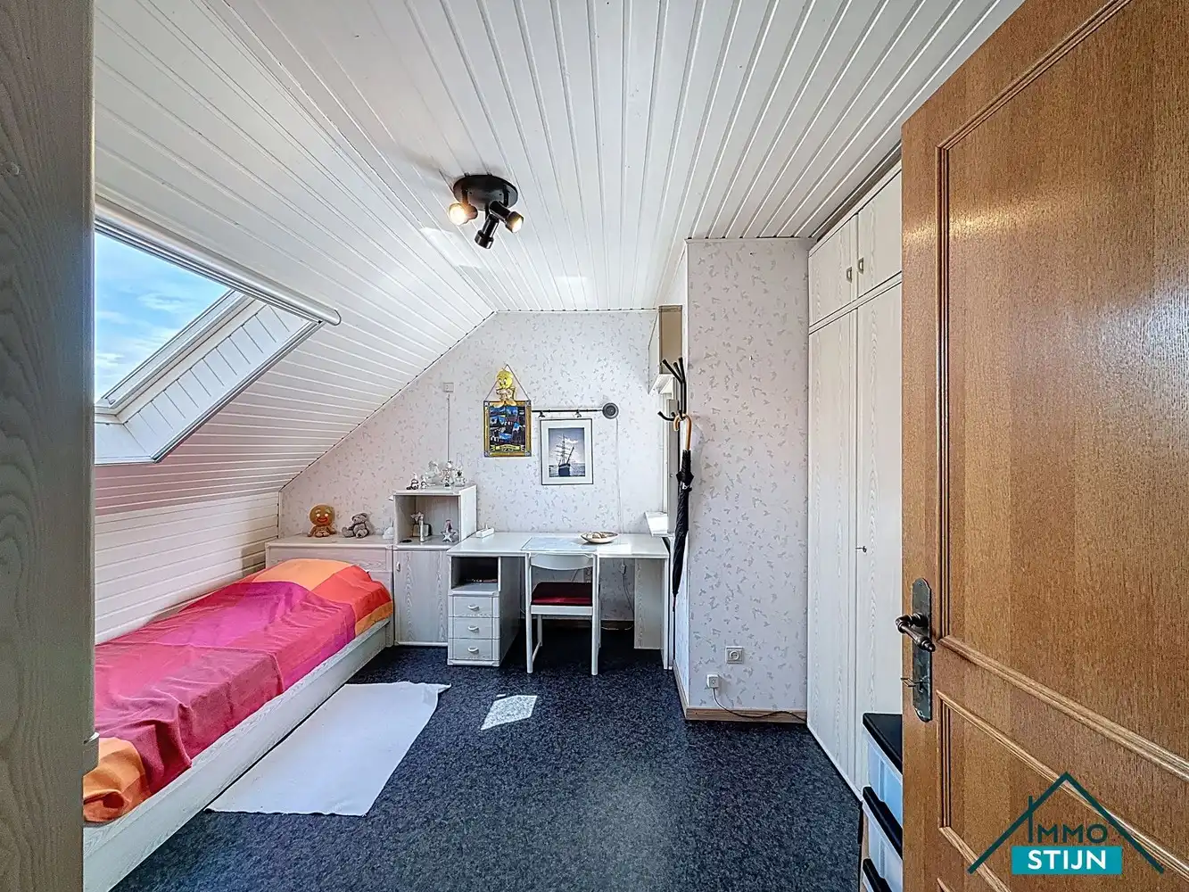 Landelijk gelegen woning met dubbele garage foto 14