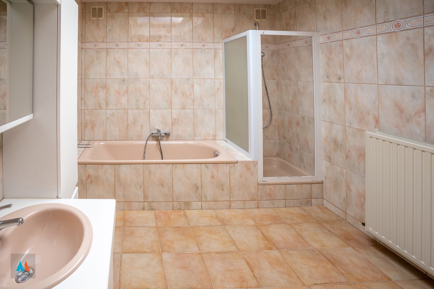 Polyvalent gebouw foto 8