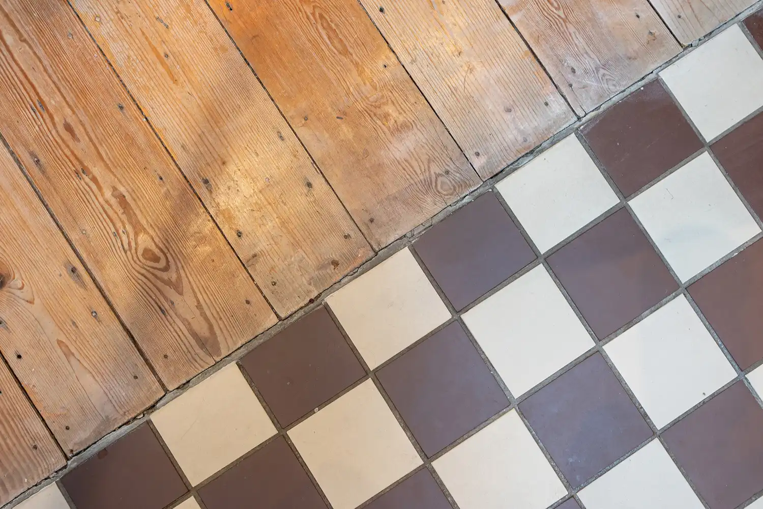Karaktervol herenhuis met arte-déco aan de Dageraadplaats foto 10