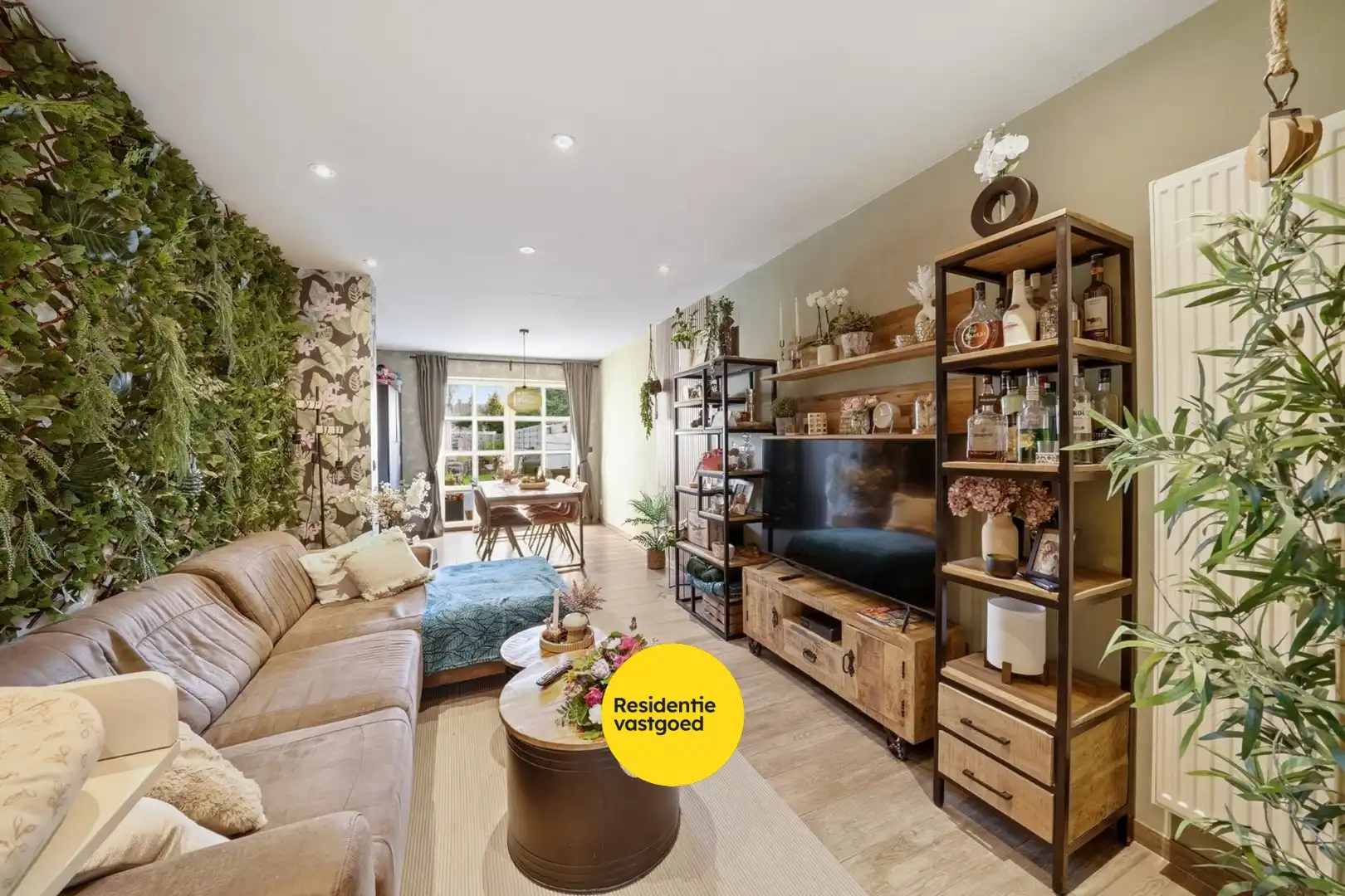 Instapklare gezinswoning met 4 slaapkamers en zonnige tuin in Bredene foto 4