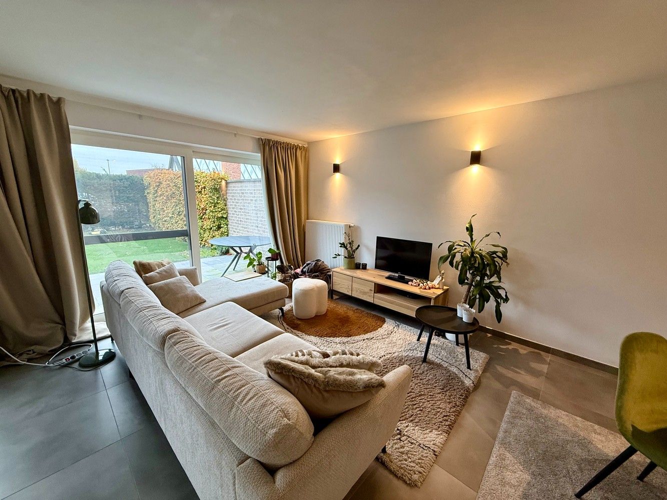 Recente, energiezuinige woning met 3 slaapkamers te huur! foto 5