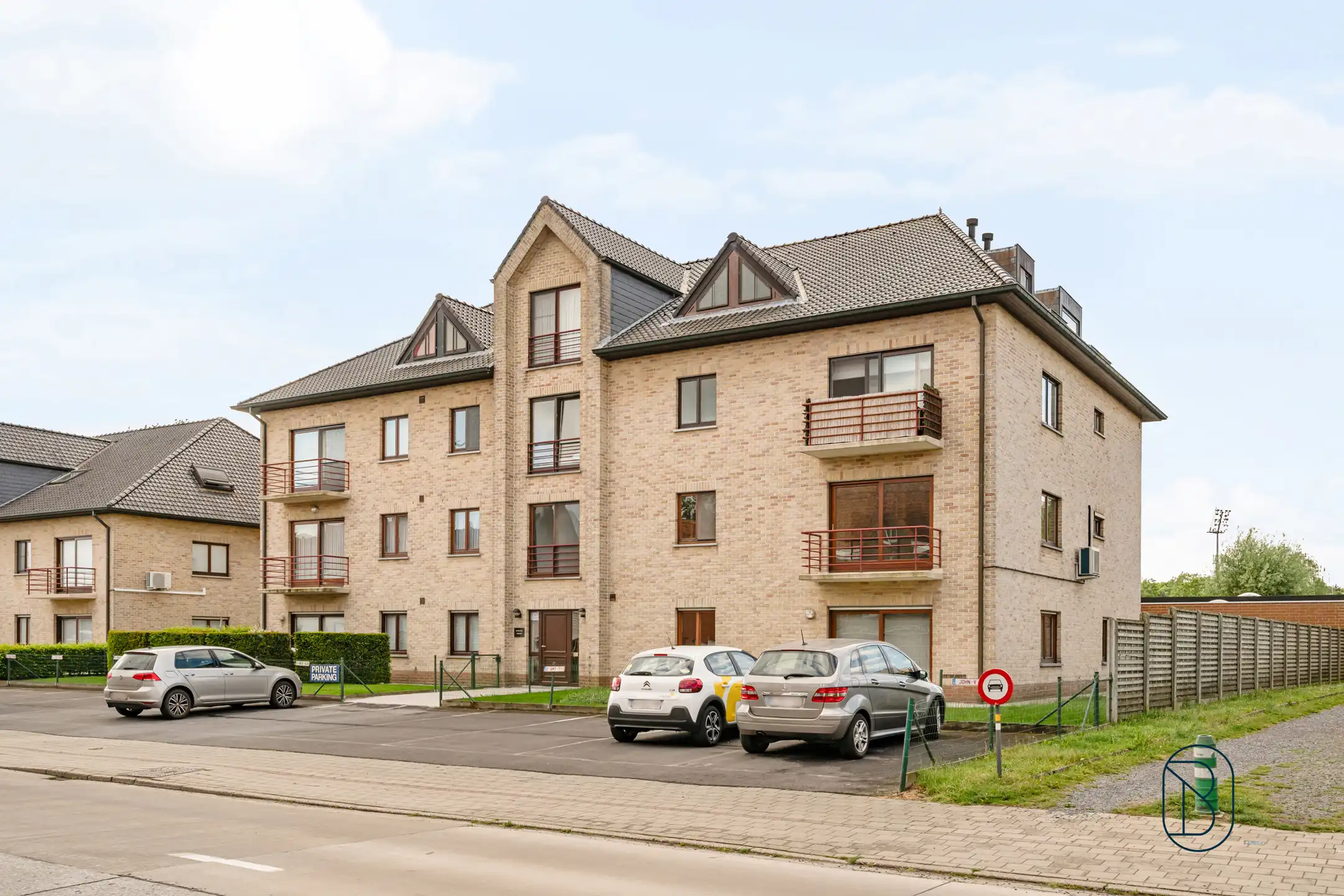 Instapklaar appartement met 2 slk en garage in Harelbeke foto 14