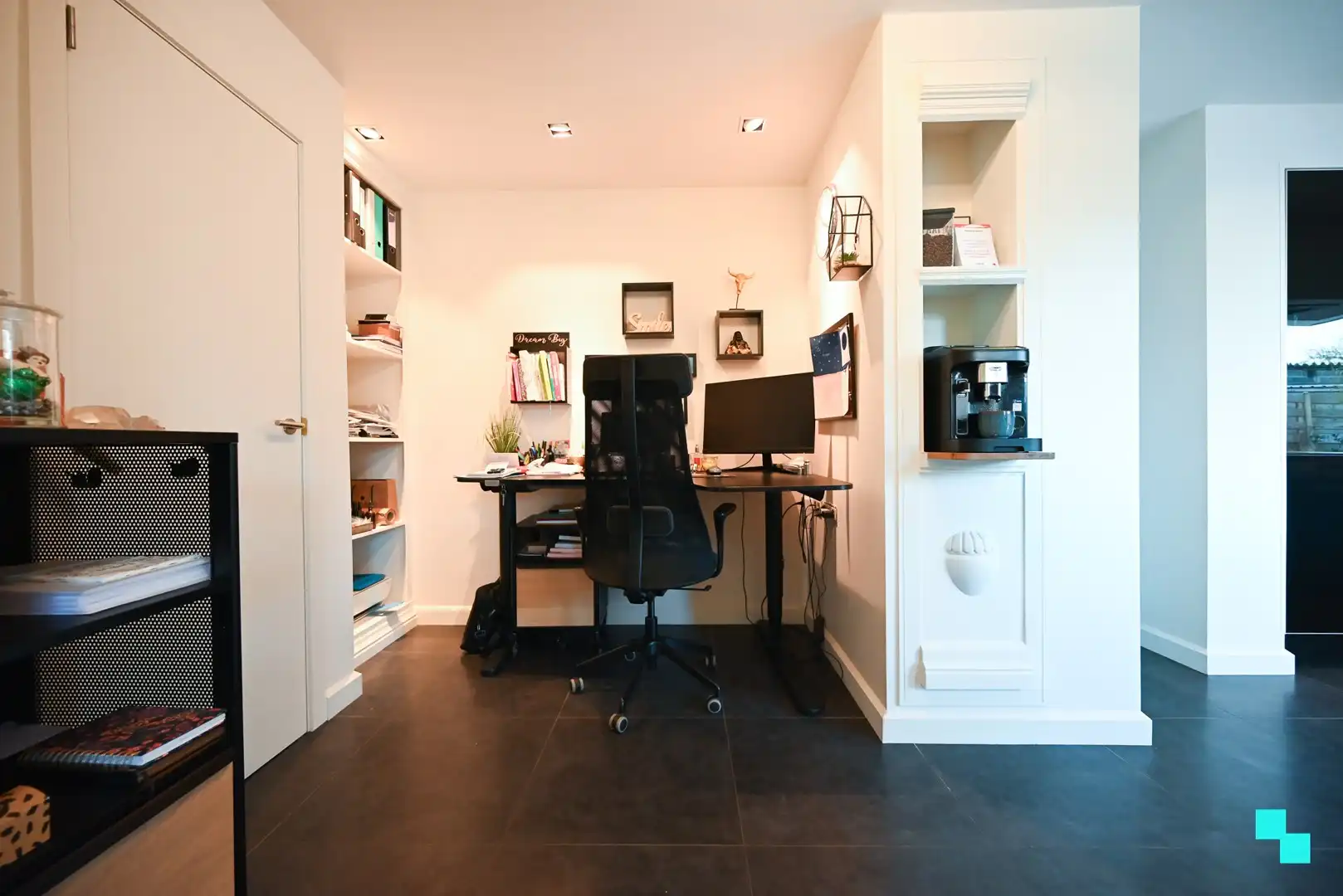 Instapklare ééngezinswoning met vier slaapkamers te Sint-Eloois-Winkel foto 7