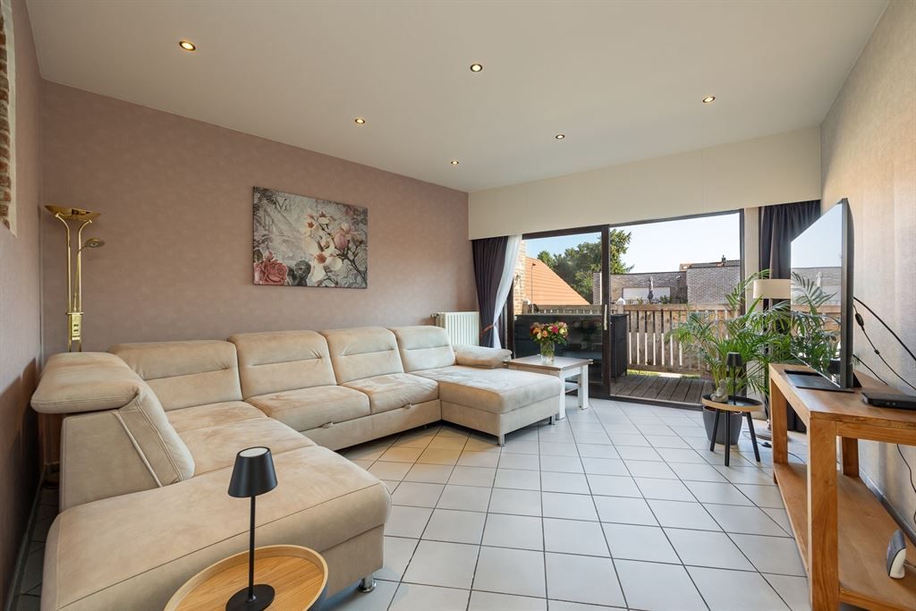 Grote jaren ’90 woning, met praktijkruimte en laag EPC foto 5