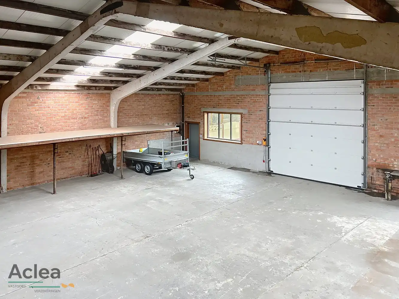 Comfortabele woning met ruime loods foto 25