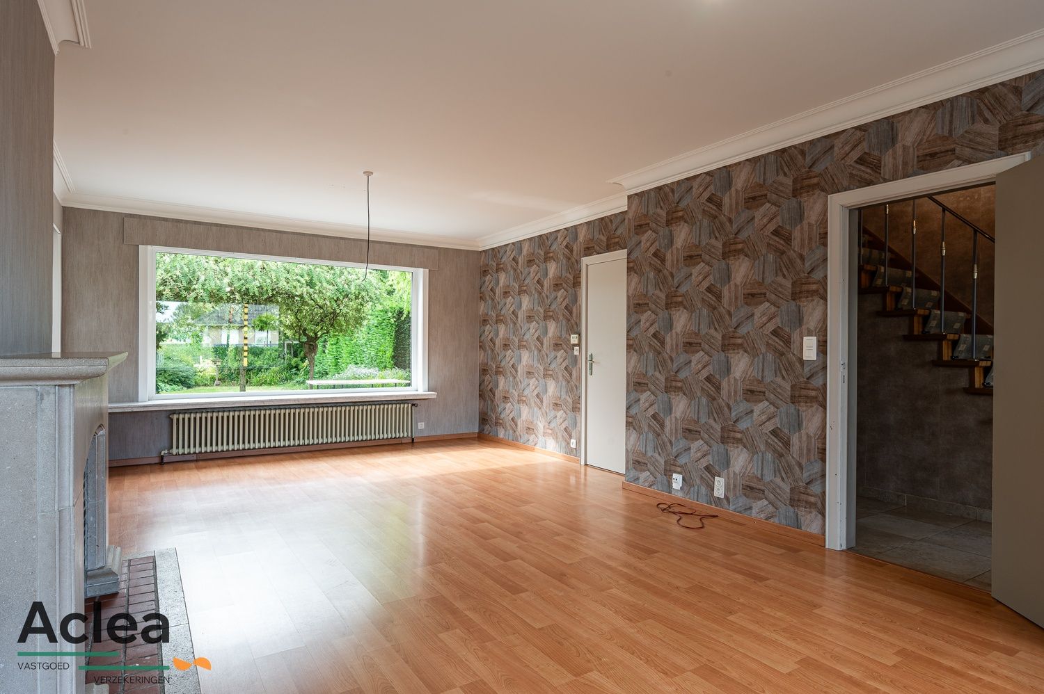 Ruime halfopen bebouwing met 5 slpks op strategische locatie in Zomergem foto 13
