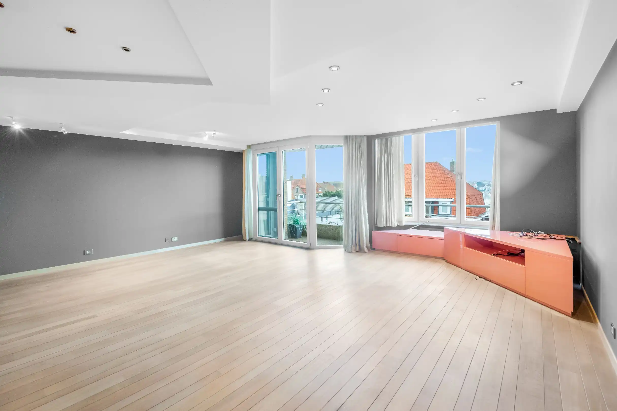 Zuid-west gericht appartement met open zicht over het Zegemeer. Inclusief garagebox en parkeerplaats GLV foto 4