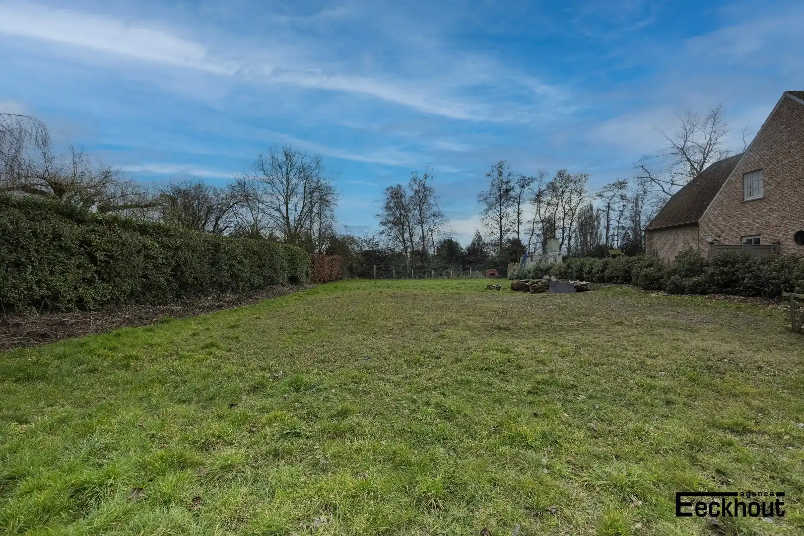 Inwaarts gelegen perceel bouwgrond  foto 3