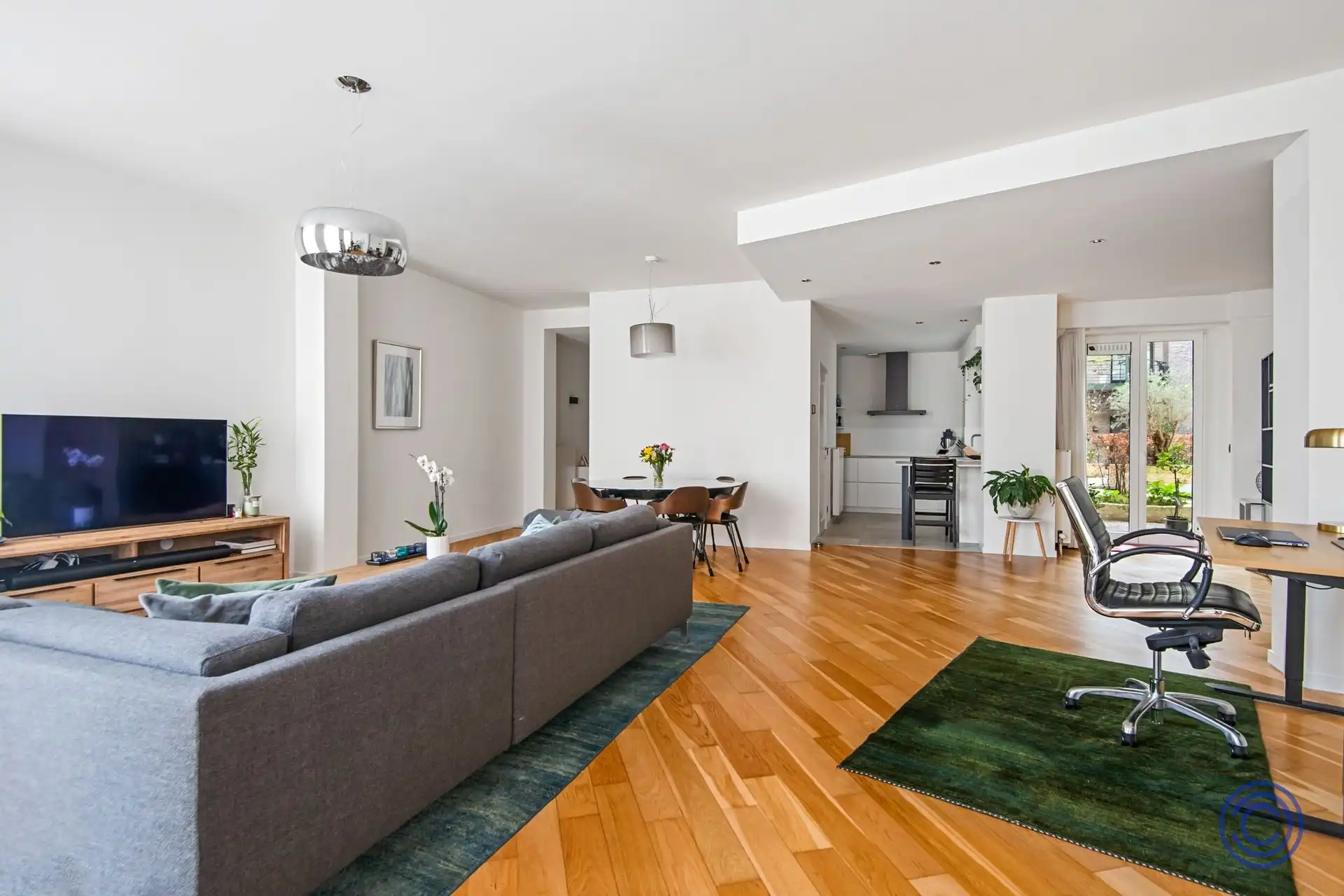 Luxueus 2-SLPK appartement met terras! foto 5